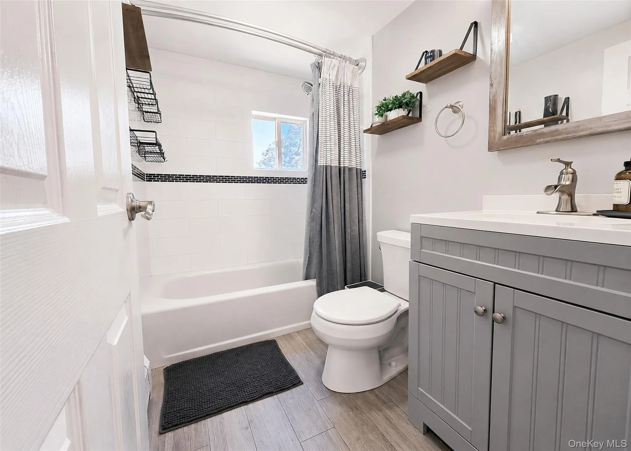 348 Furrows Road, Islip, NY, 3 Bedrooms Bedrooms, 8 Rooms Rooms,2 BathroomsBathrooms,Residential,For Rent,Furrows,0,1014622 348 Furrows Road, Islip, NY, 3 Bedrooms Bedrooms, 8 Rooms Rooms,2 BathroomsBathrooms,Residential,For Rent,Furrows,0,1014622