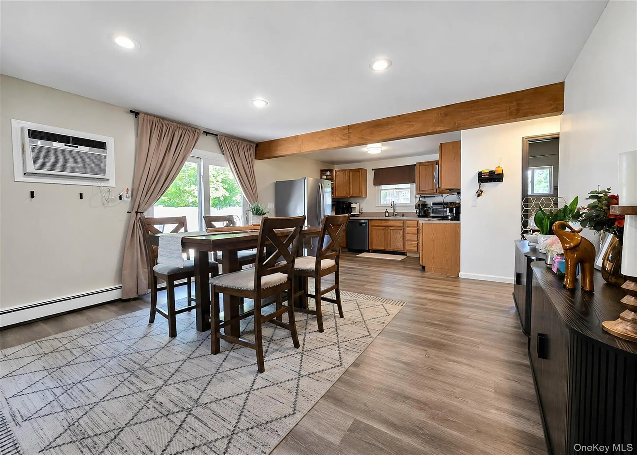 348 Furrows Road, Islip, NY, 3 Bedrooms Bedrooms, 8 Rooms Rooms,2 BathroomsBathrooms,Residential,For Rent,Furrows,0,1014622 348 Furrows Road, Islip, NY, 3 Bedrooms Bedrooms, 8 Rooms Rooms,2 BathroomsBathrooms,Residential,For Rent,Furrows,0,1014622