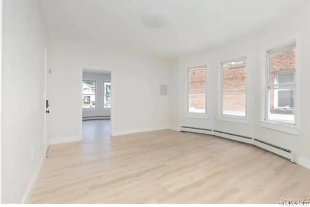 106 Winnikee Avenue, Poughkeepsie, NY, 3 Bedrooms Bedrooms, 6 Rooms Rooms,1 BathroomBathrooms,Residential Lease,For Rent,Winnikee,0,1014625 106 Winnikee Avenue, Poughkeepsie, NY, 3 Bedrooms Bedrooms, 6 Rooms Rooms,1 BathroomBathrooms,Residential Lease,For Rent,Winnikee,0,1014625