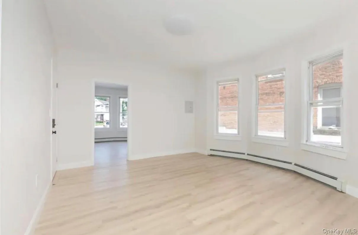 106 Winnikee Avenue, Poughkeepsie, NY, 3 Bedrooms Bedrooms, 6 Rooms Rooms,1 BathroomBathrooms,Residential Lease,For Rent,Winnikee,0,1014625 106 Winnikee Avenue, Poughkeepsie, NY, 3 Bedrooms Bedrooms, 6 Rooms Rooms,1 BathroomBathrooms,Residential Lease,For Rent,Winnikee,0,1014625