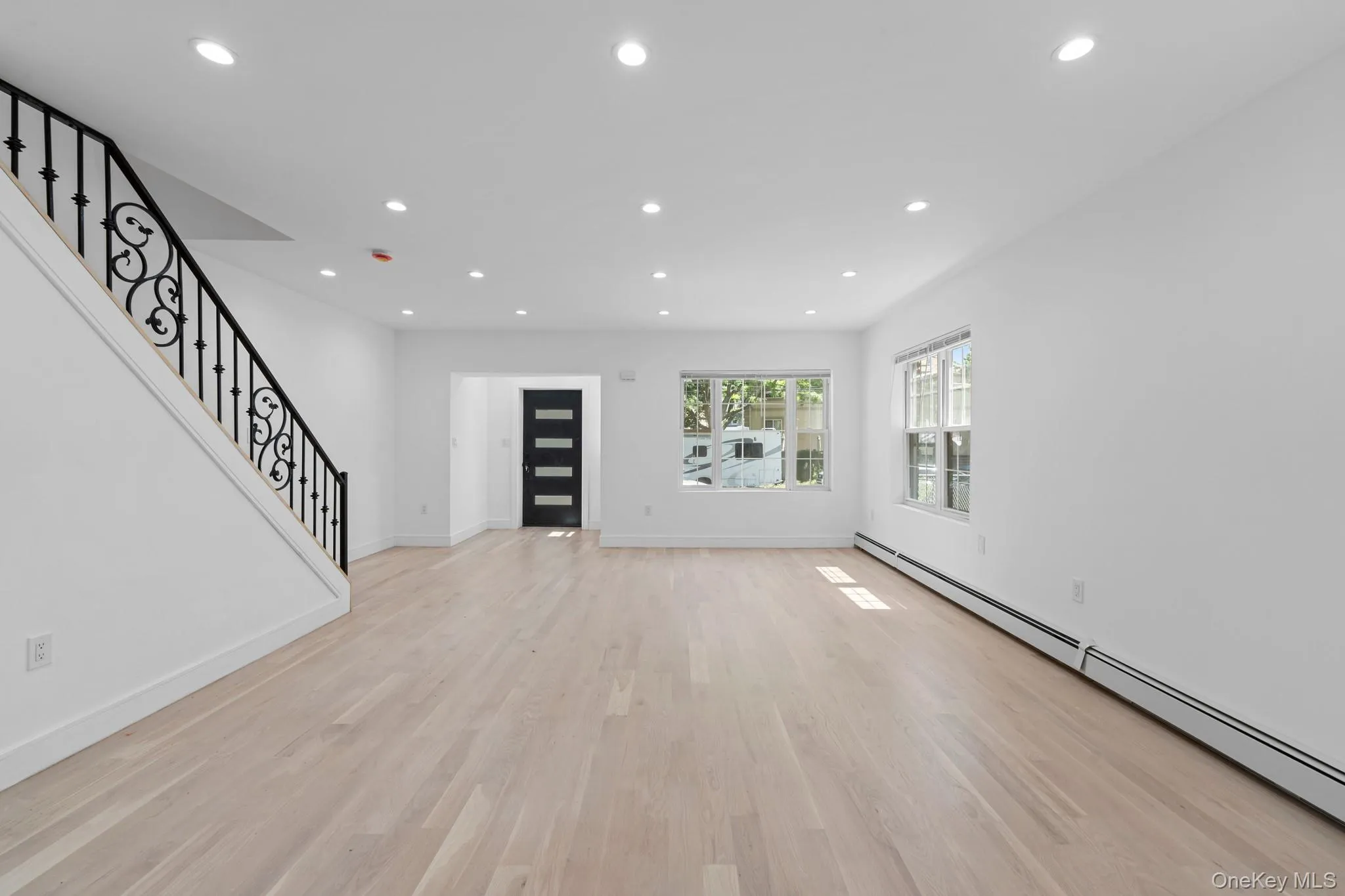 13764 Westgate Street, New York, NY, 3 Bedrooms Bedrooms, 8 Rooms Rooms,3 BathroomsBathrooms,Residential,For Rent,Westgate,0,1014629 13764 Westgate Street, New York, NY, 3 Bedrooms Bedrooms, 8 Rooms Rooms,3 BathroomsBathrooms,Residential,For Rent,Westgate,0,1014629