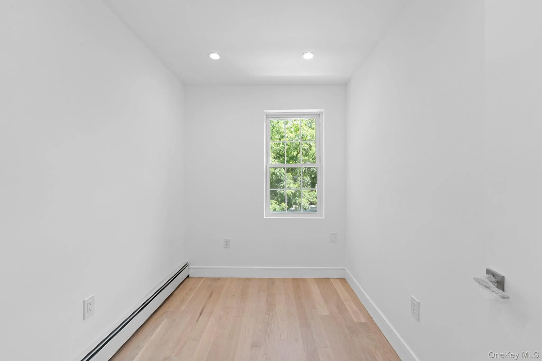 13764 Westgate Street, New York, NY, 3 Bedrooms Bedrooms, 8 Rooms Rooms,3 BathroomsBathrooms,Residential,For Rent,Westgate,0,1014629 13764 Westgate Street, New York, NY, 3 Bedrooms Bedrooms, 8 Rooms Rooms,3 BathroomsBathrooms,Residential,For Rent,Westgate,0,1014629