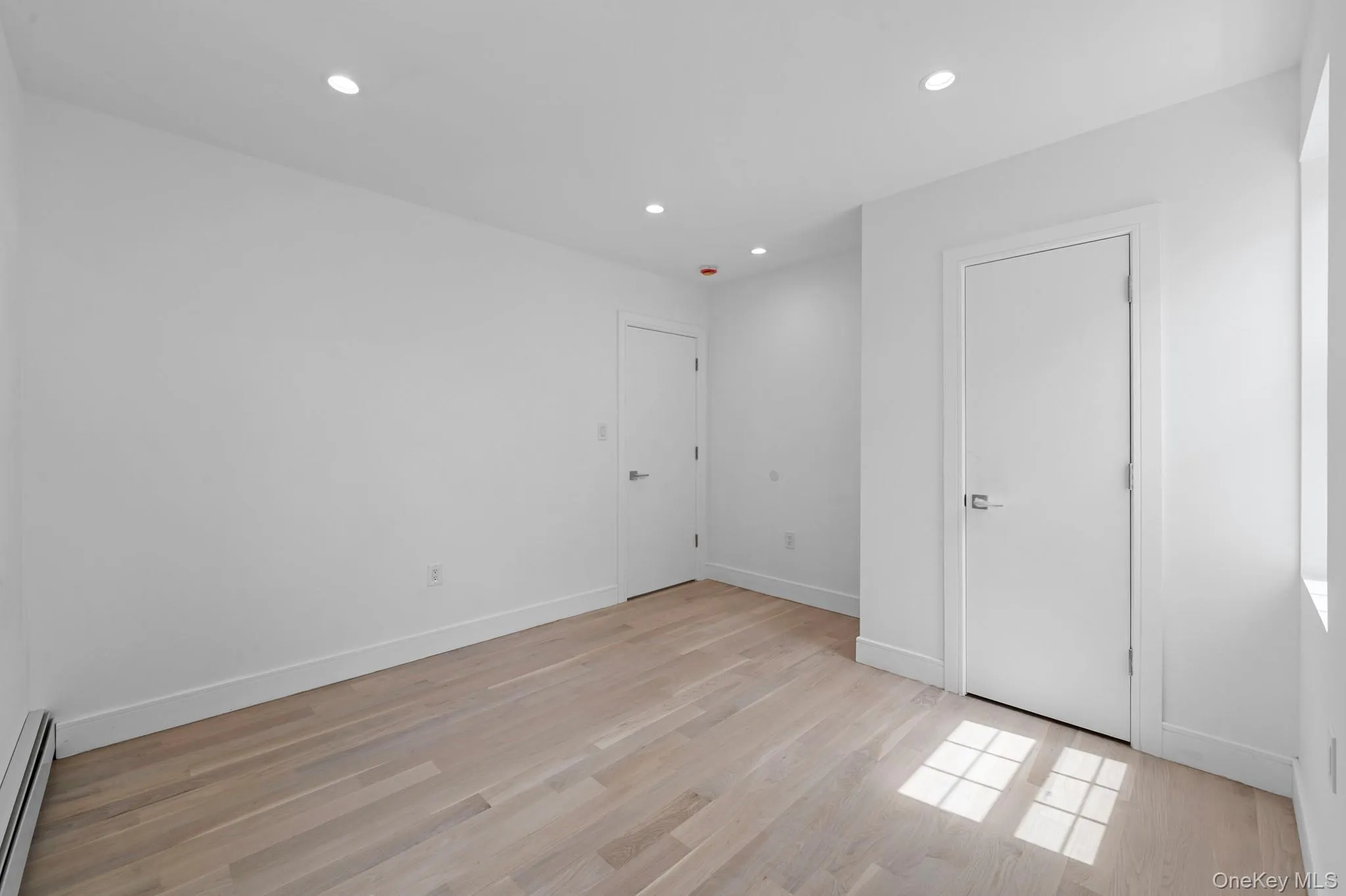 13764 Westgate Street, New York, NY, 3 Bedrooms Bedrooms, 8 Rooms Rooms,3 BathroomsBathrooms,Residential,For Rent,Westgate,0,1014629 13764 Westgate Street, New York, NY, 3 Bedrooms Bedrooms, 8 Rooms Rooms,3 BathroomsBathrooms,Residential,For Rent,Westgate,0,1014629