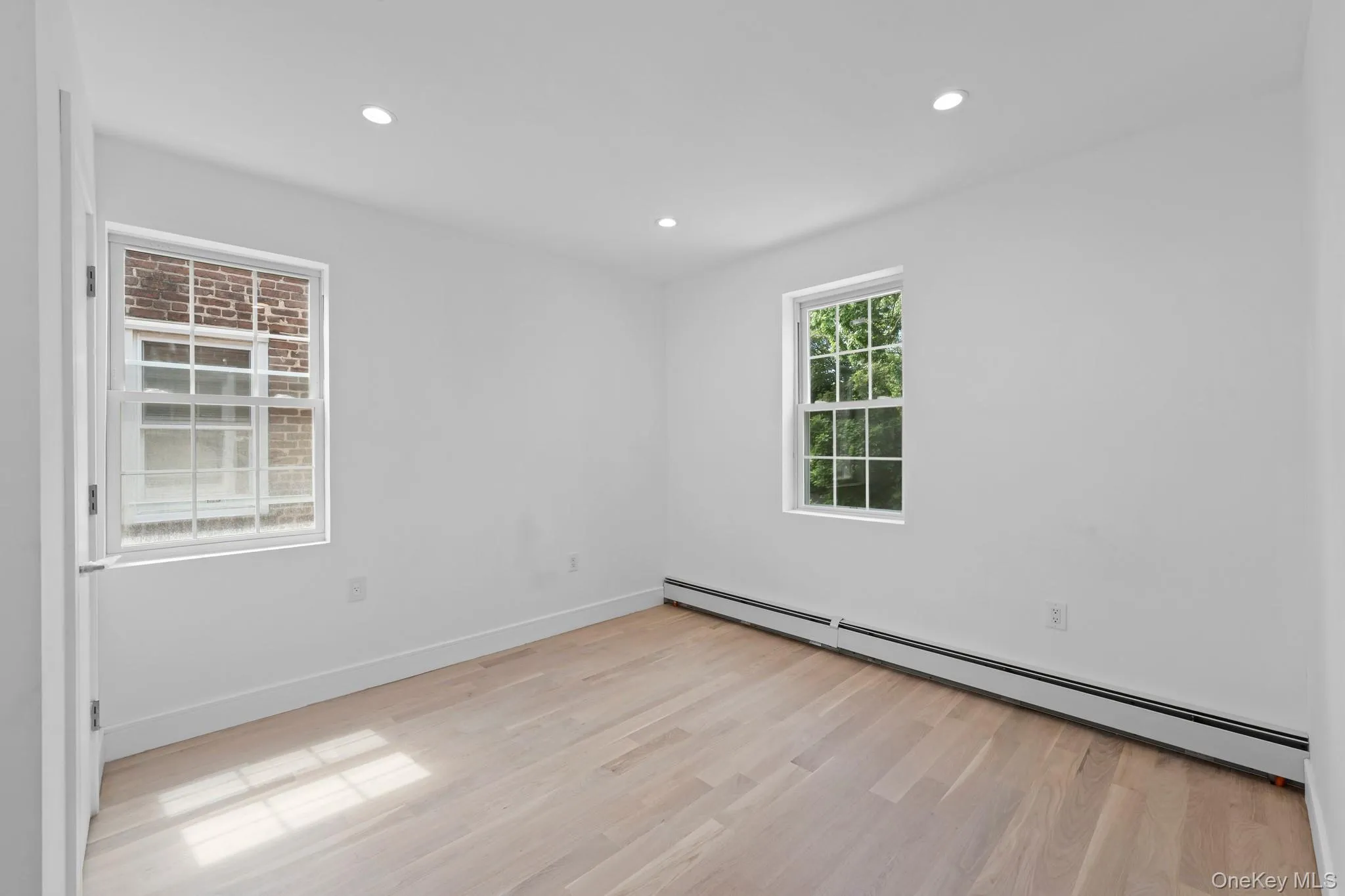 13764 Westgate Street, New York, NY, 3 Bedrooms Bedrooms, 8 Rooms Rooms,3 BathroomsBathrooms,Residential,For Rent,Westgate,0,1014629 13764 Westgate Street, New York, NY, 3 Bedrooms Bedrooms, 8 Rooms Rooms,3 BathroomsBathrooms,Residential,For Rent,Westgate,0,1014629