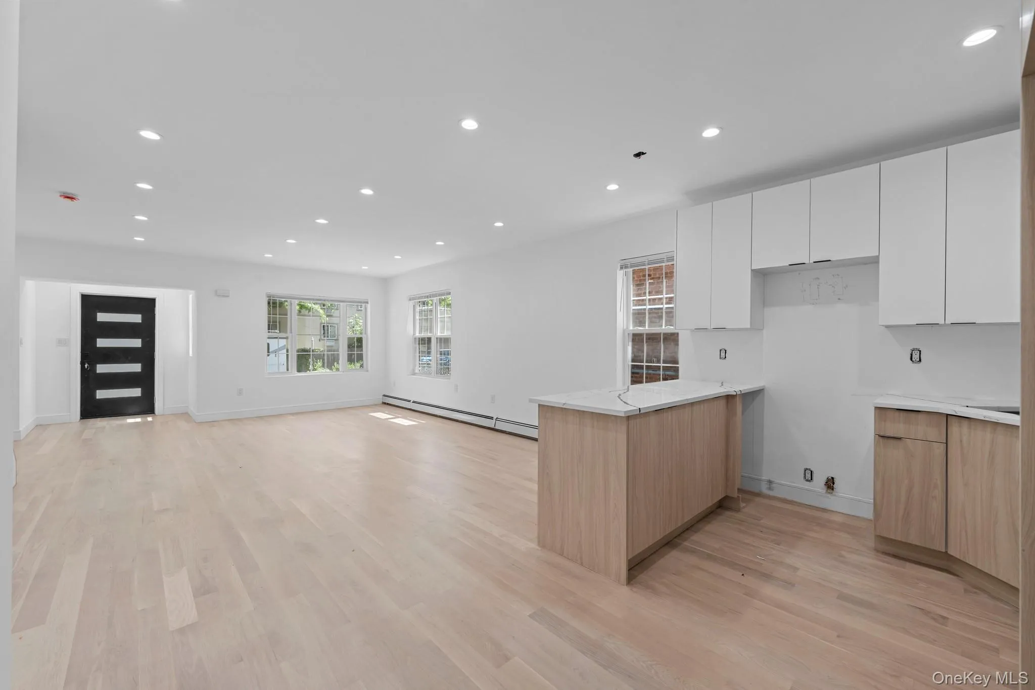 13764 Westgate Street, New York, NY, 3 Bedrooms Bedrooms, 8 Rooms Rooms,3 BathroomsBathrooms,Residential,For Rent,Westgate,0,1014629 13764 Westgate Street, New York, NY, 3 Bedrooms Bedrooms, 8 Rooms Rooms,3 BathroomsBathrooms,Residential,For Rent,Westgate,0,1014629