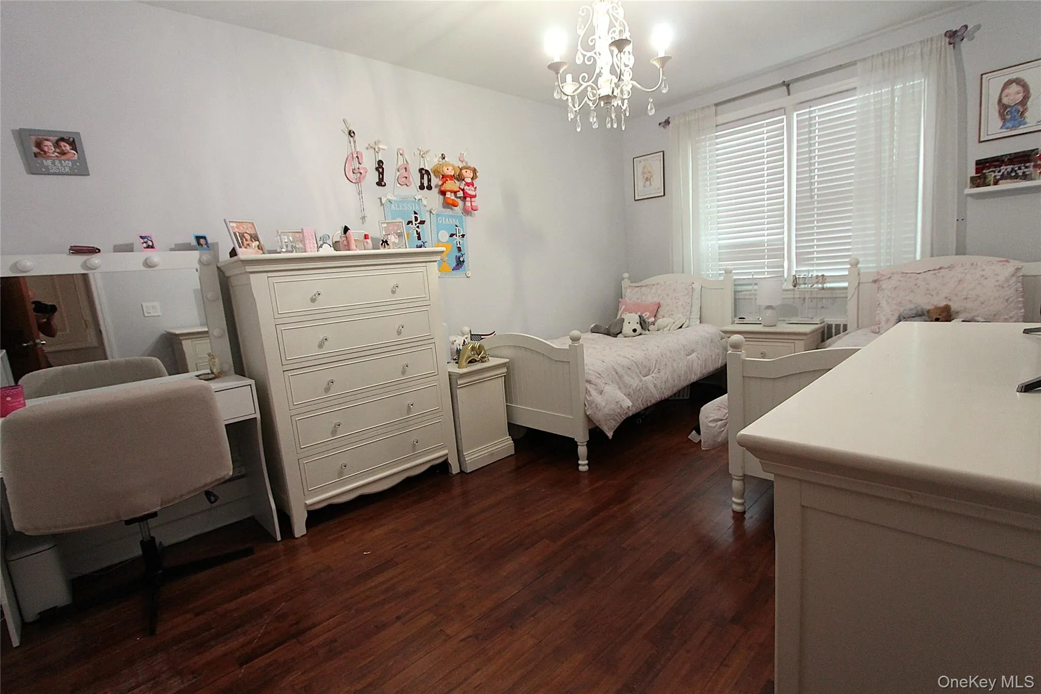 65-26 79th Street, New York, NY, 3 Bedrooms Bedrooms, 7 Rooms Rooms,2 BathroomsBathrooms,Residential,For Rent,79th,0,1014639 65-26 79th Street, New York, NY, 3 Bedrooms Bedrooms, 7 Rooms Rooms,2 BathroomsBathrooms,Residential,For Rent,79th,0,1014639