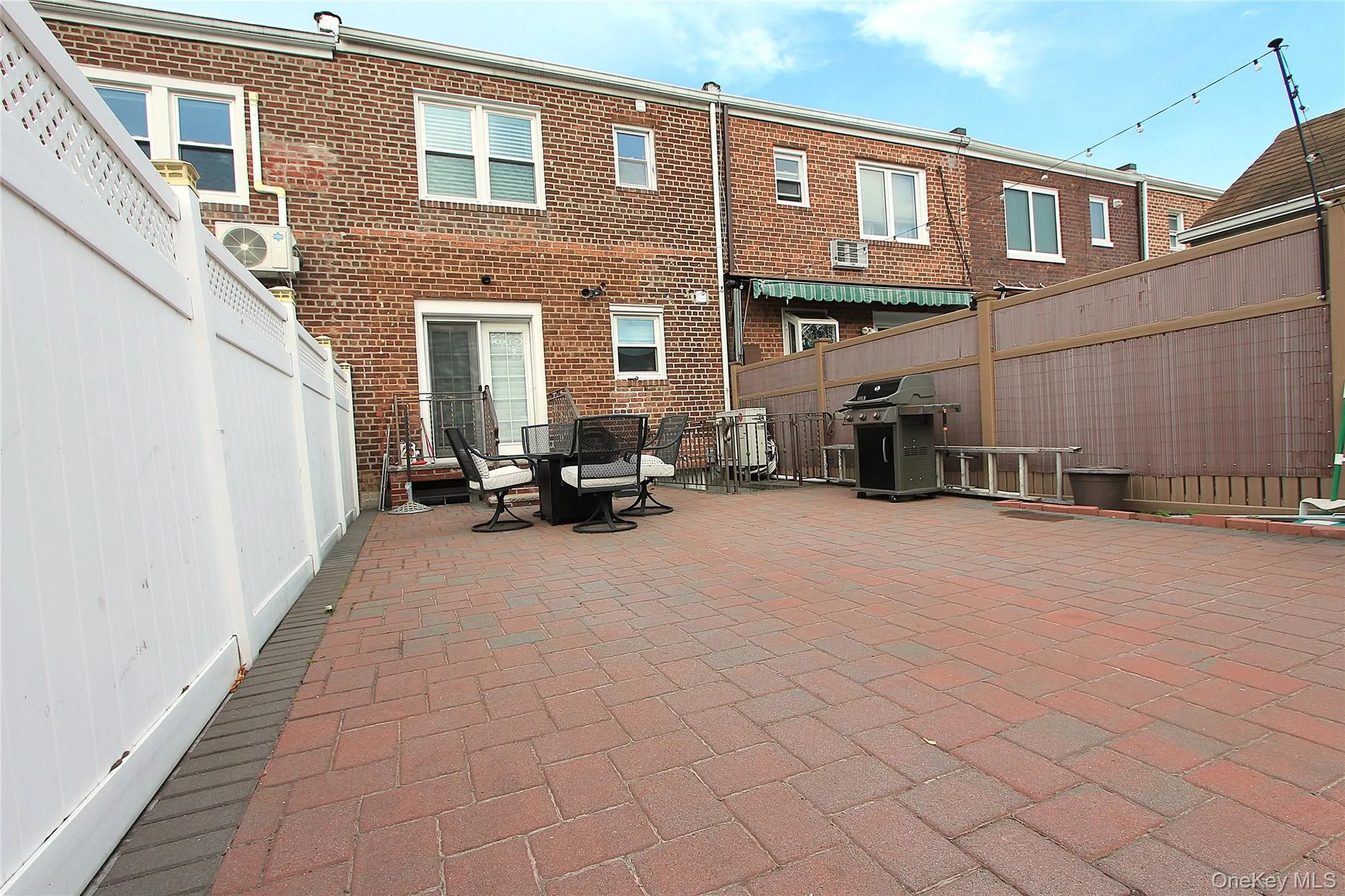 65-26 79th Street, New York, NY, 3 Bedrooms Bedrooms, 7 Rooms Rooms,2 BathroomsBathrooms,Residential,For Rent,79th,0,1014639 65-26 79th Street, New York, NY, 3 Bedrooms Bedrooms, 7 Rooms Rooms,2 BathroomsBathrooms,Residential,For Rent,79th,0,1014639