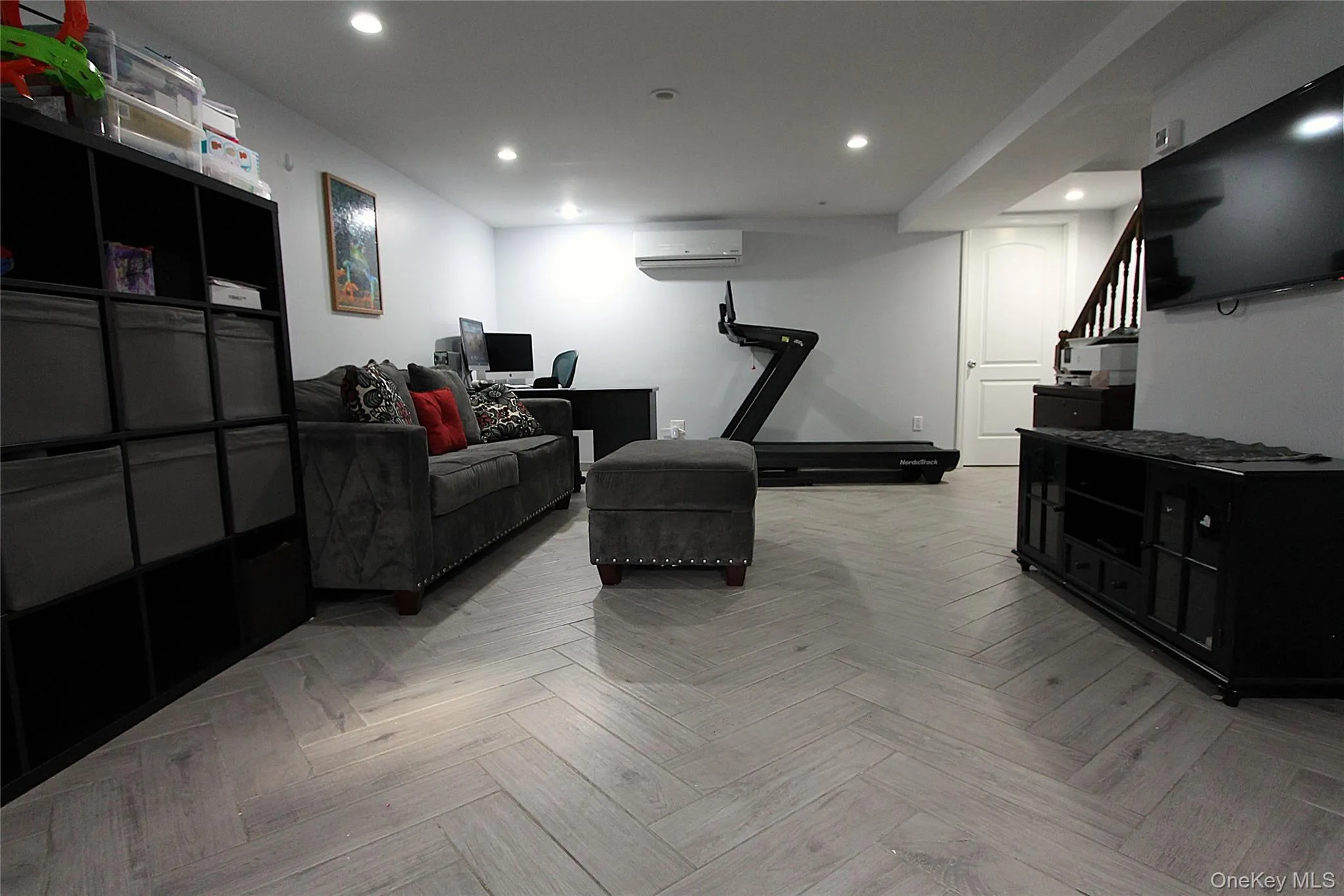 65-26 79th Street, New York, NY, 3 Bedrooms Bedrooms, 7 Rooms Rooms,2 BathroomsBathrooms,Residential,For Rent,79th,0,1014639 65-26 79th Street, New York, NY, 3 Bedrooms Bedrooms, 7 Rooms Rooms,2 BathroomsBathrooms,Residential,For Rent,79th,0,1014639