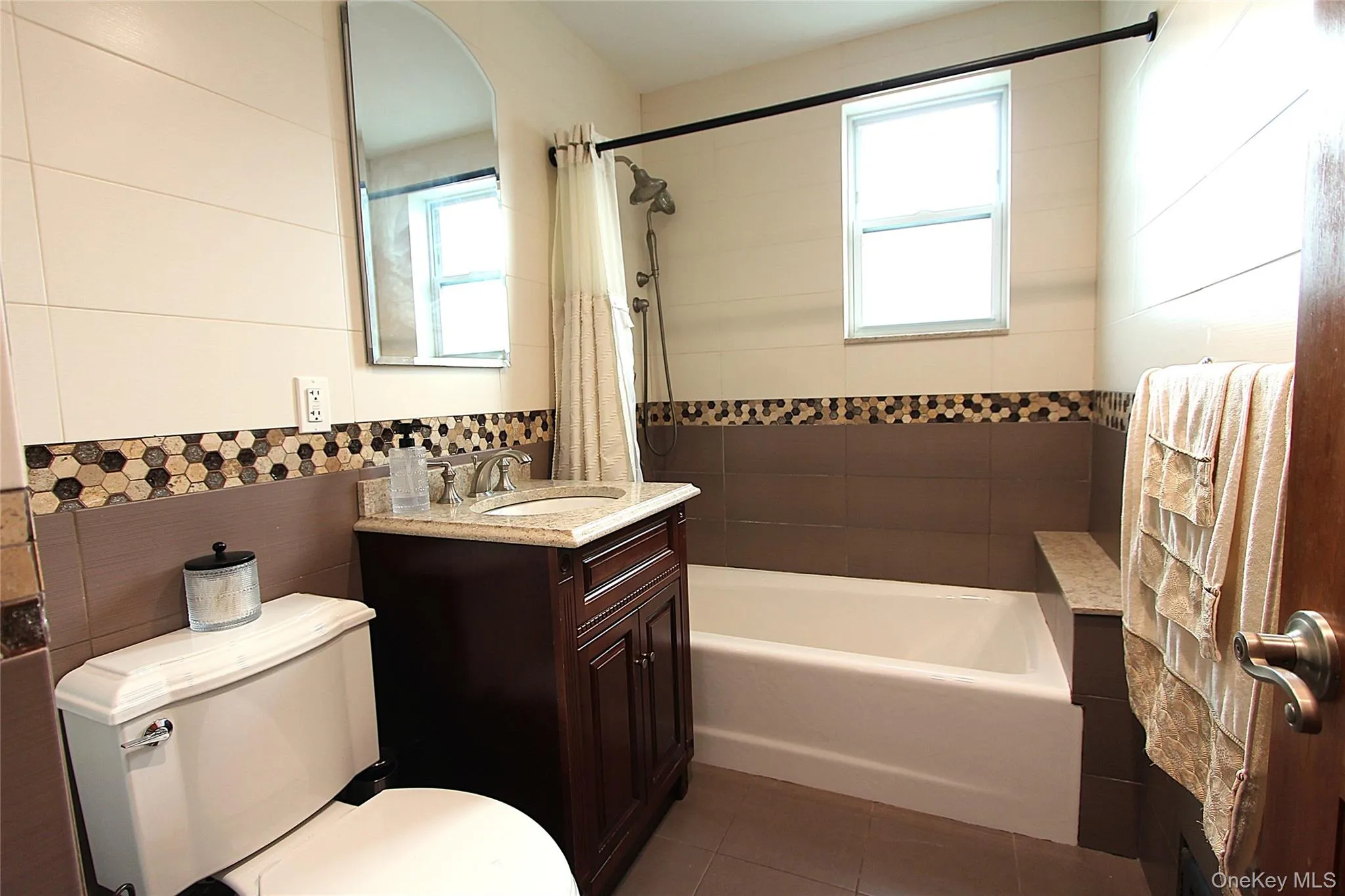 65-26 79th Street, New York, NY, 3 Bedrooms Bedrooms, 7 Rooms Rooms,2 BathroomsBathrooms,Residential,For Rent,79th,0,1014639 65-26 79th Street, New York, NY, 3 Bedrooms Bedrooms, 7 Rooms Rooms,2 BathroomsBathrooms,Residential,For Rent,79th,0,1014639