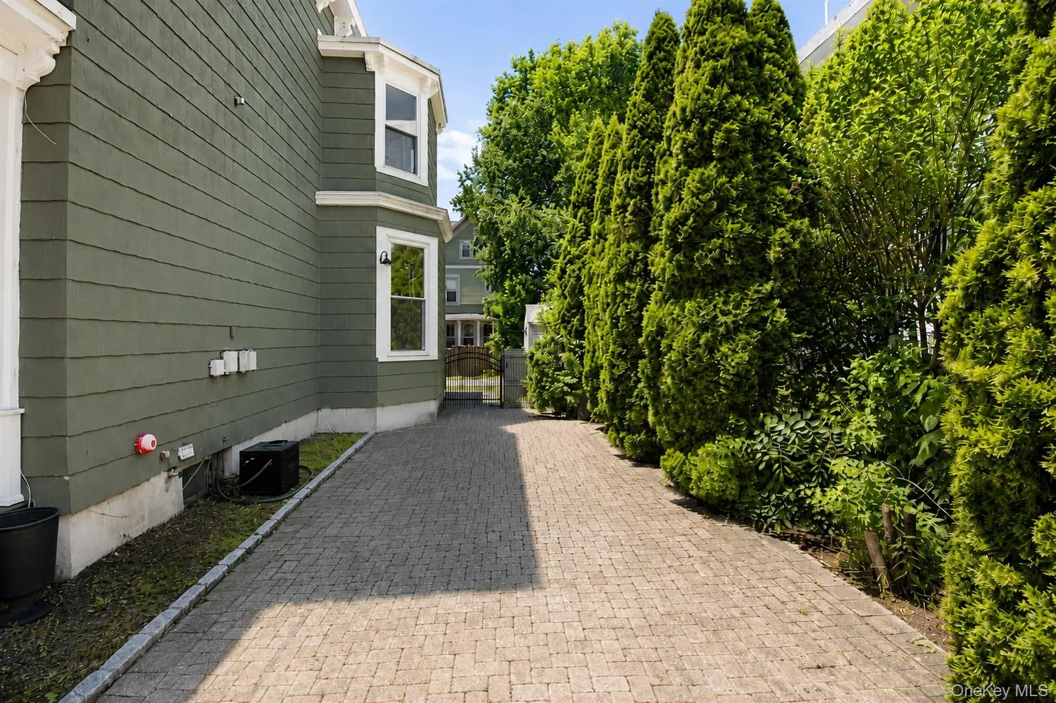 Driveway Driveway