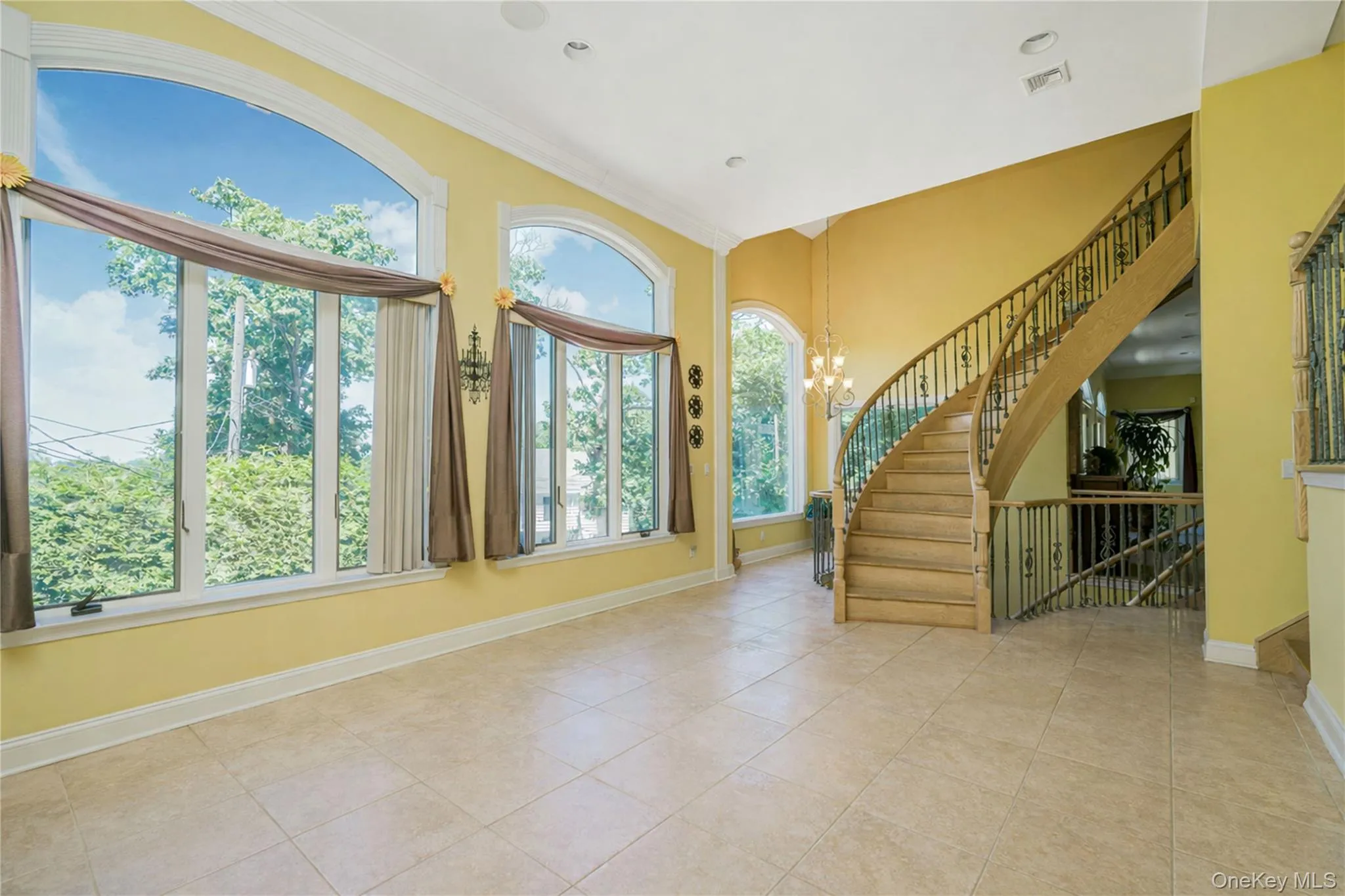16 Diana Trail, New York, NY, 4 Bedrooms Bedrooms, 9 Rooms Rooms,3 BathroomsBathrooms,Residential,For Rent,Diana,0,1014643 16 Diana Trail, New York, NY, 4 Bedrooms Bedrooms, 9 Rooms Rooms,3 BathroomsBathrooms,Residential,For Rent,Diana,0,1014643