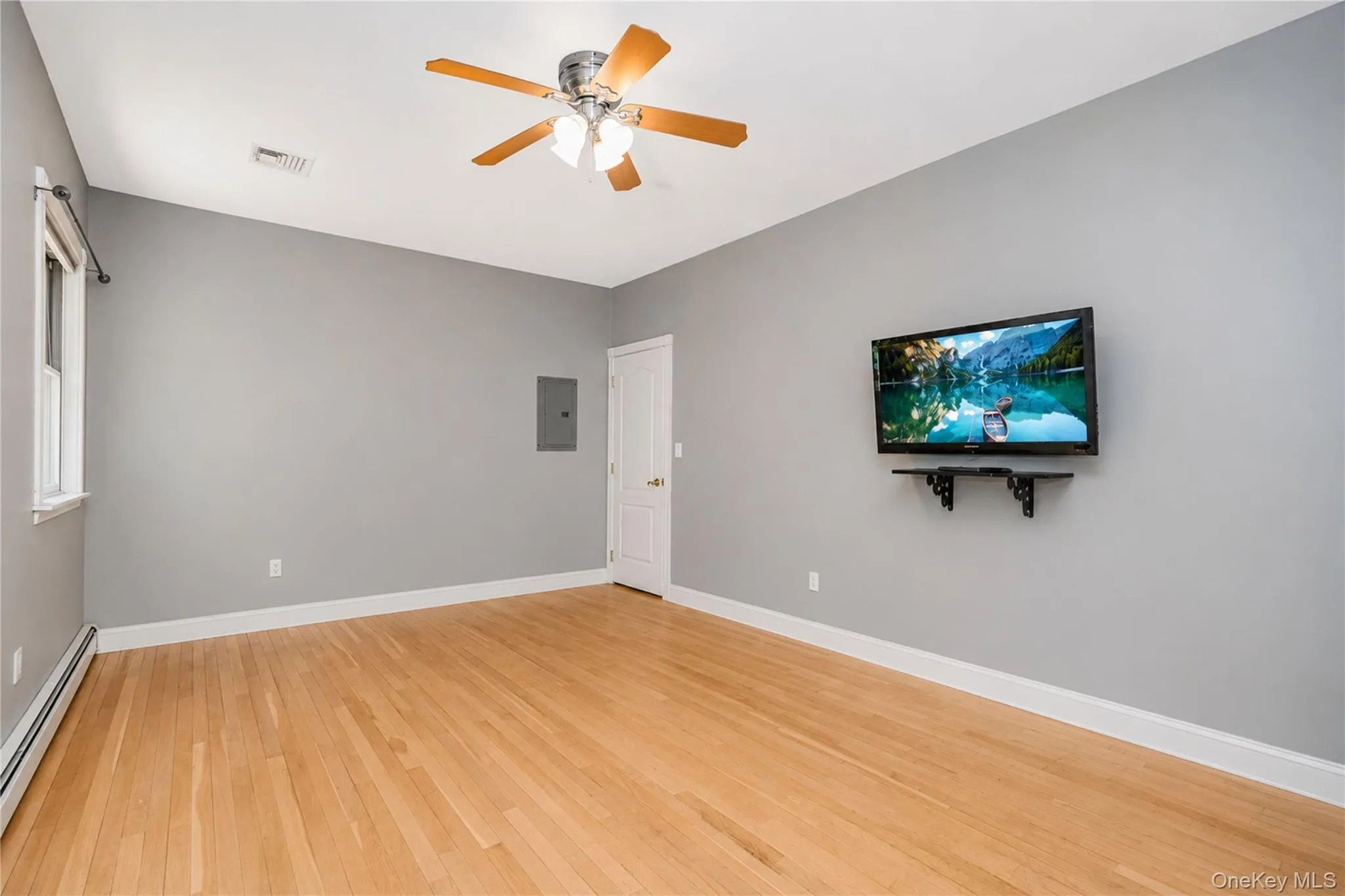 16 Diana Trail, New York, NY, 4 Bedrooms Bedrooms, 9 Rooms Rooms,3 BathroomsBathrooms,Residential,For Rent,Diana,0,1014643 16 Diana Trail, New York, NY, 4 Bedrooms Bedrooms, 9 Rooms Rooms,3 BathroomsBathrooms,Residential,For Rent,Diana,0,1014643