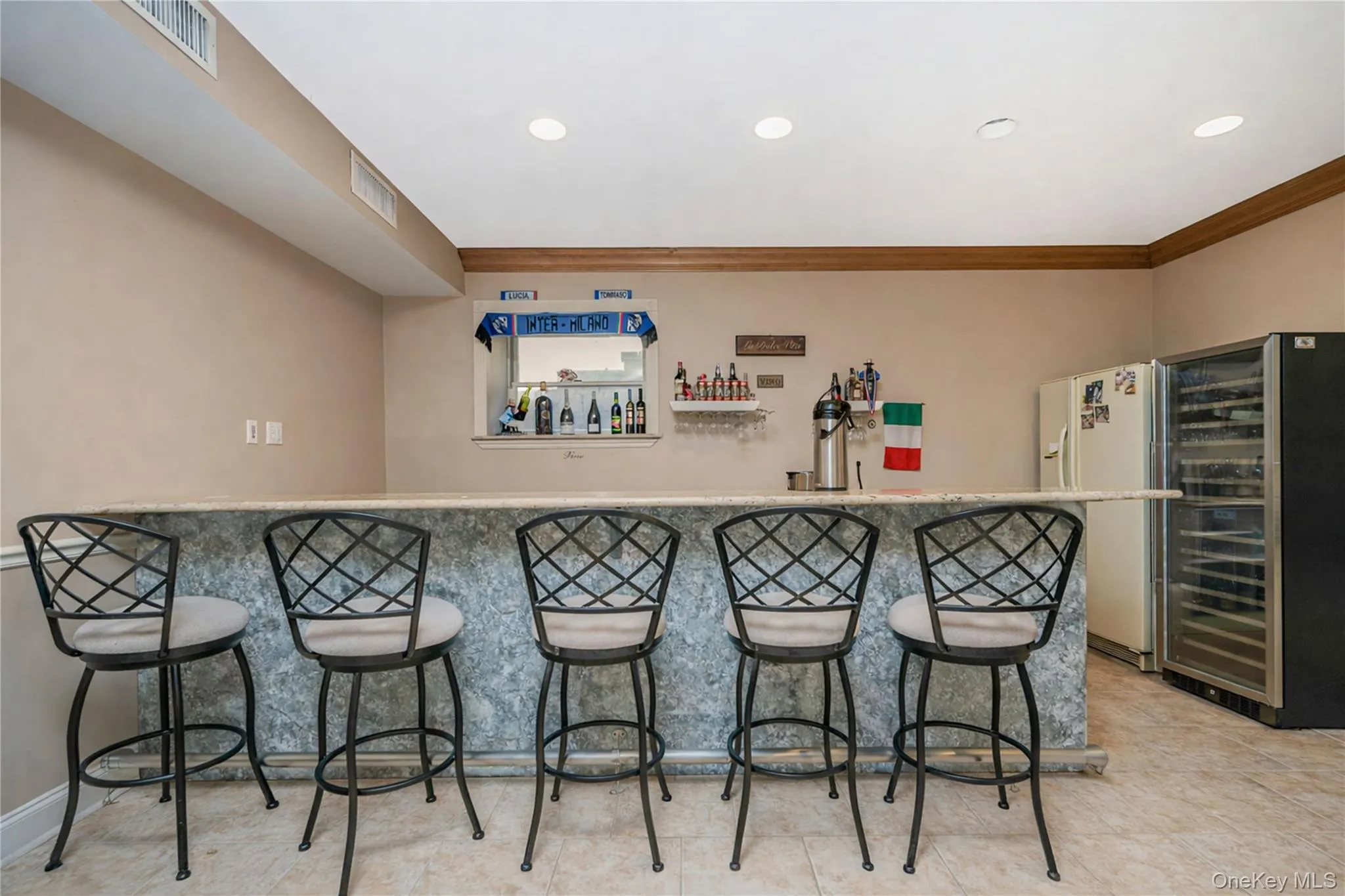 16 Diana Trail, New York, NY, 4 Bedrooms Bedrooms, 9 Rooms Rooms,3 BathroomsBathrooms,Residential,For Rent,Diana,0,1014643 16 Diana Trail, New York, NY, 4 Bedrooms Bedrooms, 9 Rooms Rooms,3 BathroomsBathrooms,Residential,For Rent,Diana,0,1014643