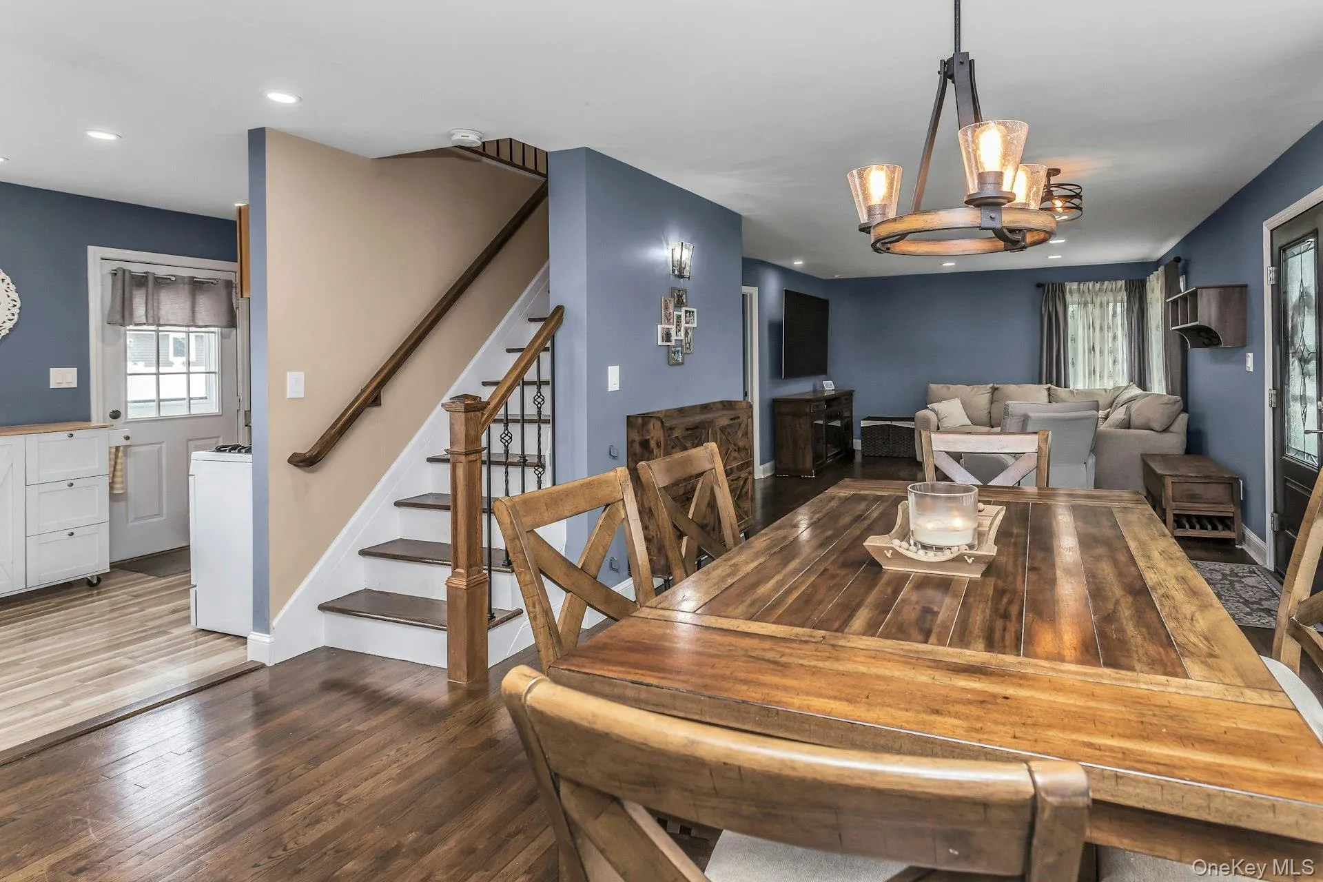 9 Pompano Lane, Oyster Bay, NY, 3 Bedrooms Bedrooms, 6 Rooms Rooms,3 BathroomsBathrooms,Residential,For Rent,Pompano,0,1014646 9 Pompano Lane, Oyster Bay, NY, 3 Bedrooms Bedrooms, 6 Rooms Rooms,3 BathroomsBathrooms,Residential,For Rent,Pompano,0,1014646