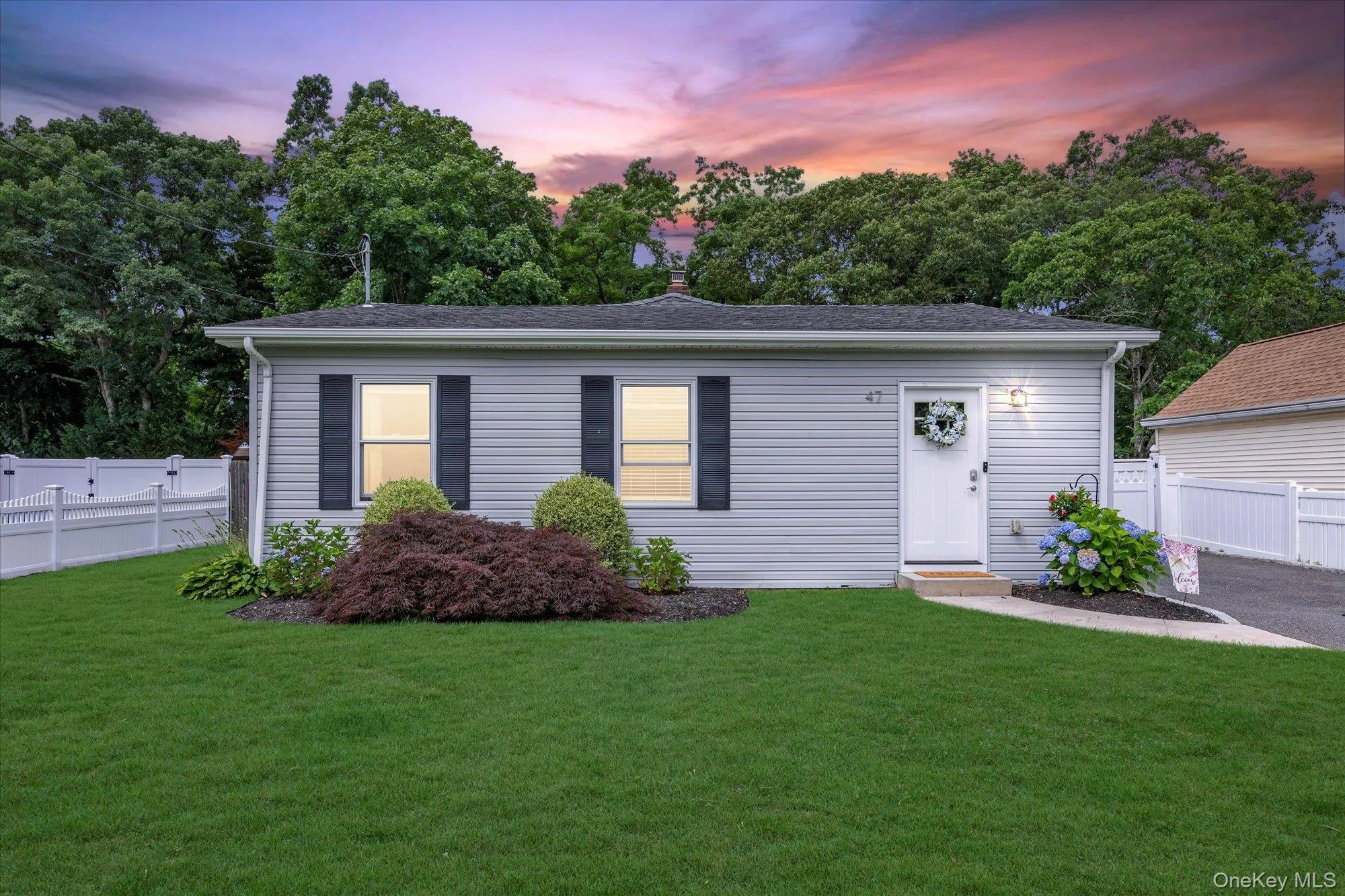 47 Lebkamp Avenue, Huntington, NY, 2 Bedrooms Bedrooms, 5 Rooms Rooms,1 BathroomBathrooms,Residential,For Rent,Lebkamp,0,1014647 47 Lebkamp Avenue, Huntington, NY, 2 Bedrooms Bedrooms, 5 Rooms Rooms,1 BathroomBathrooms,Residential,For Rent,Lebkamp,0,1014647