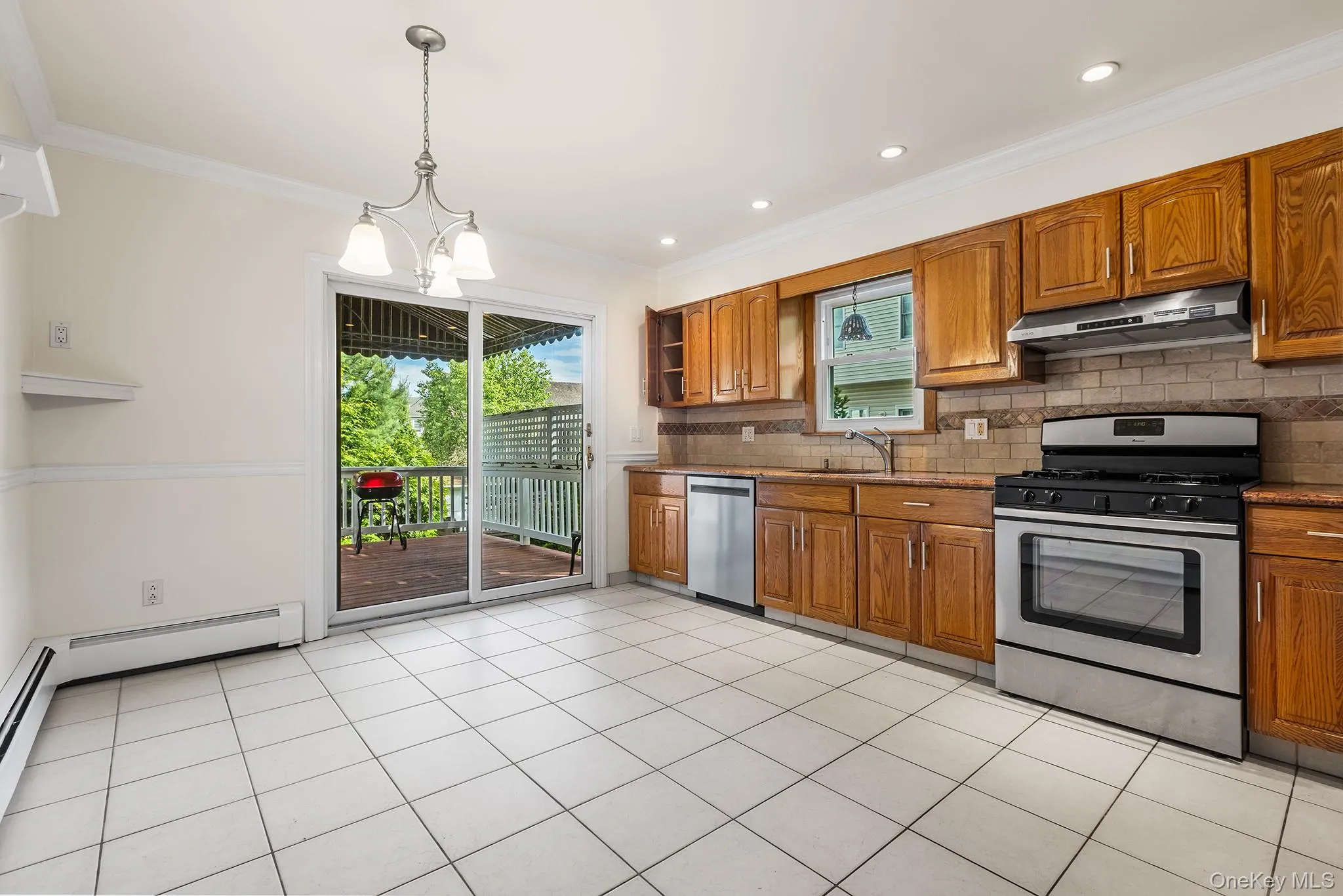 89 Frances Avenue, Harrison, NY, 3 Bedrooms Bedrooms, 7 Rooms Rooms,2 BathroomsBathrooms,Residential Lease,For Rent,Frances,0,1014652 89 Frances Avenue, Harrison, NY, 3 Bedrooms Bedrooms, 7 Rooms Rooms,2 BathroomsBathrooms,Residential Lease,For Rent,Frances,0,1014652