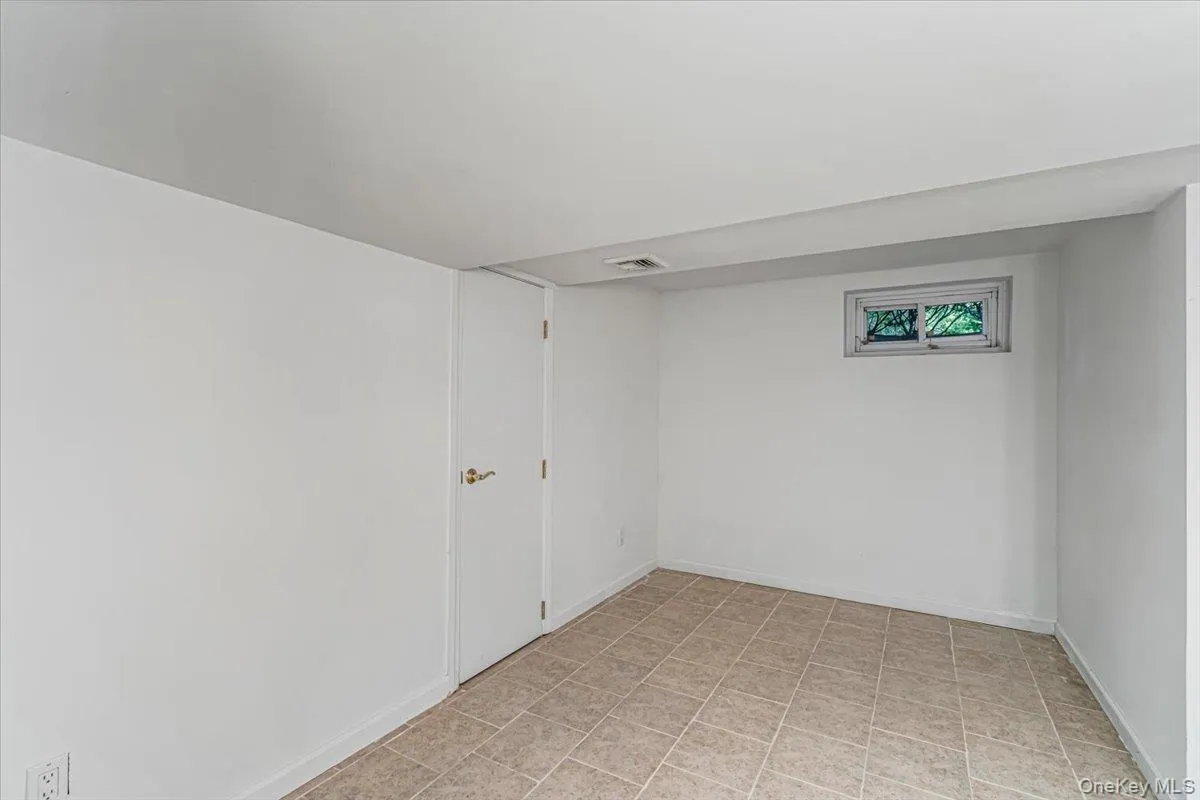 11 Wenwood Drive, Oyster Bay, NY, 5 Bedrooms Bedrooms, 10 Rooms Rooms,4 BathroomsBathrooms,Residential,For Rent,Wenwood,0,1014653 11 Wenwood Drive, Oyster Bay, NY, 5 Bedrooms Bedrooms, 10 Rooms Rooms,4 BathroomsBathrooms,Residential,For Rent,Wenwood,0,1014653