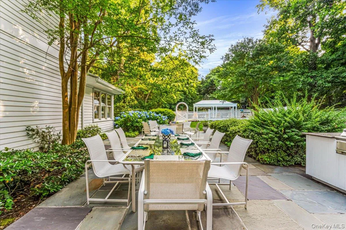 11 Wenwood Drive, Oyster Bay, NY, 5 Bedrooms Bedrooms, 10 Rooms Rooms,4 BathroomsBathrooms,Residential,For Rent,Wenwood,0,1014653 11 Wenwood Drive, Oyster Bay, NY, 5 Bedrooms Bedrooms, 10 Rooms Rooms,4 BathroomsBathrooms,Residential,For Rent,Wenwood,0,1014653