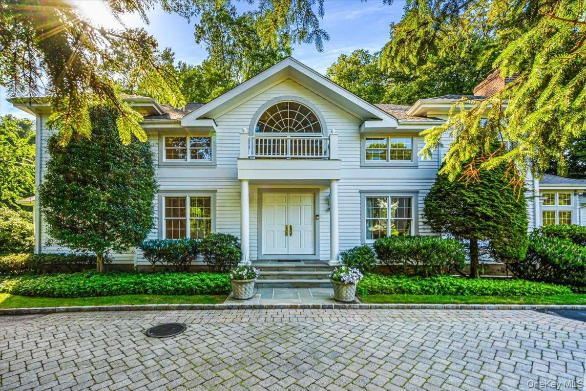 11 Wenwood Drive, Oyster Bay, NY, 5 Bedrooms Bedrooms, 10 Rooms Rooms,4 BathroomsBathrooms,Residential,For Rent,Wenwood,0,1014653 11 Wenwood Drive, Oyster Bay, NY, 5 Bedrooms Bedrooms, 10 Rooms Rooms,4 BathroomsBathrooms,Residential,For Rent,Wenwood,0,1014653