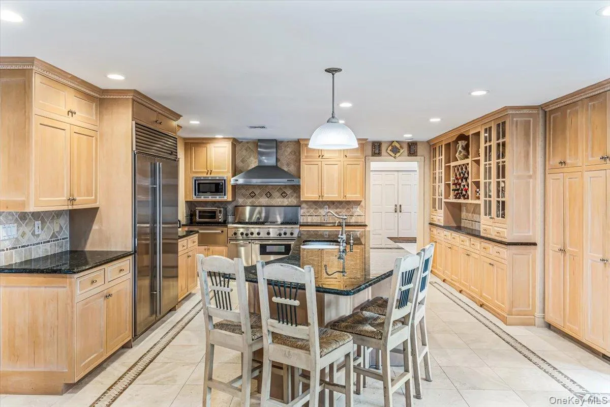 11 Wenwood Drive, Oyster Bay, NY, 5 Bedrooms Bedrooms, 10 Rooms Rooms,4 BathroomsBathrooms,Residential,For Rent,Wenwood,0,1014653 11 Wenwood Drive, Oyster Bay, NY, 5 Bedrooms Bedrooms, 10 Rooms Rooms,4 BathroomsBathrooms,Residential,For Rent,Wenwood,0,1014653