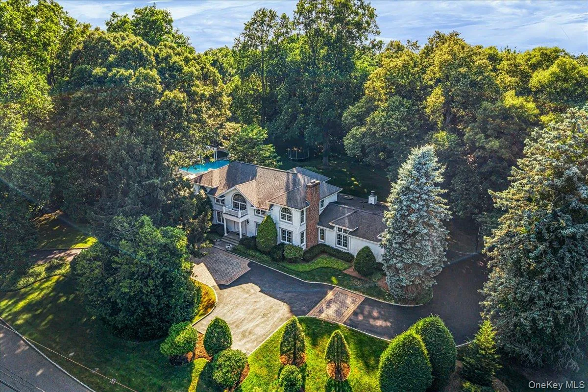 11 Wenwood Drive, Oyster Bay, NY, 5 Bedrooms Bedrooms, 10 Rooms Rooms,4 BathroomsBathrooms,Residential,For Rent,Wenwood,0,1014653 11 Wenwood Drive, Oyster Bay, NY, 5 Bedrooms Bedrooms, 10 Rooms Rooms,4 BathroomsBathrooms,Residential,For Rent,Wenwood,0,1014653