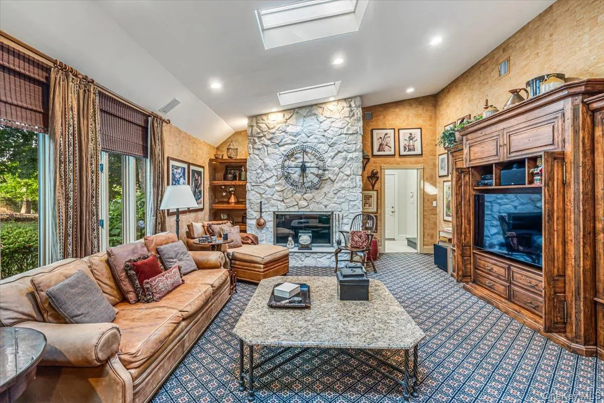 11 Wenwood Drive, Oyster Bay, NY, 5 Bedrooms Bedrooms, 10 Rooms Rooms,4 BathroomsBathrooms,Residential,For Rent,Wenwood,0,1014653 11 Wenwood Drive, Oyster Bay, NY, 5 Bedrooms Bedrooms, 10 Rooms Rooms,4 BathroomsBathrooms,Residential,For Rent,Wenwood,0,1014653
