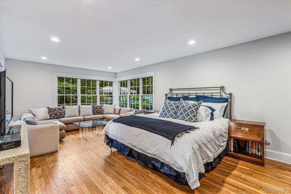11 Wenwood Drive, Oyster Bay, NY, 5 Bedrooms Bedrooms, 10 Rooms Rooms,4 BathroomsBathrooms,Residential,For Rent,Wenwood,0,1014653 11 Wenwood Drive, Oyster Bay, NY, 5 Bedrooms Bedrooms, 10 Rooms Rooms,4 BathroomsBathrooms,Residential,For Rent,Wenwood,0,1014653