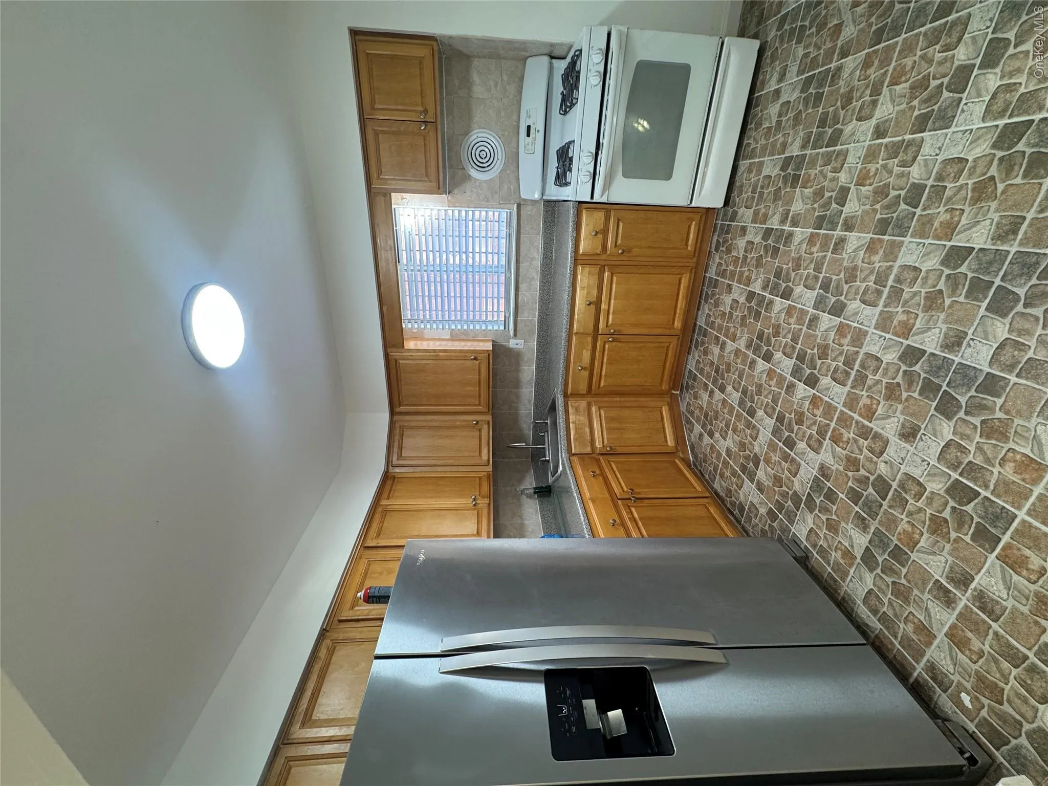 17912 145th Avenue, New York, NY, 3 Bedrooms Bedrooms, 6 Rooms Rooms,1 BathroomBathrooms,Residential Lease,For Rent,145th,0,1014655 17912 145th Avenue, New York, NY, 3 Bedrooms Bedrooms, 6 Rooms Rooms,1 BathroomBathrooms,Residential Lease,For Rent,145th,0,1014655