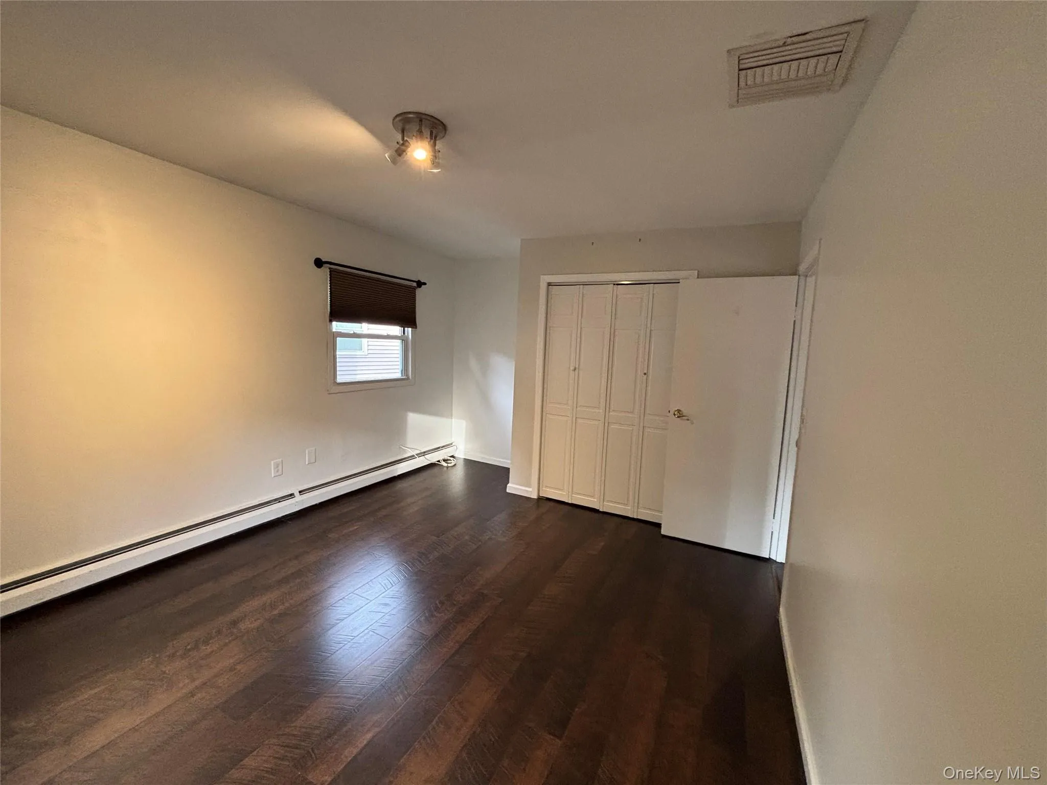 42 Bennett Avenue, Huntington, NY, 3 Bedrooms Bedrooms, 7 Rooms Rooms,2 BathroomsBathrooms,Residential,For Rent,Bennett,0,1014657 42 Bennett Avenue, Huntington, NY, 3 Bedrooms Bedrooms, 7 Rooms Rooms,2 BathroomsBathrooms,Residential,For Rent,Bennett,0,1014657