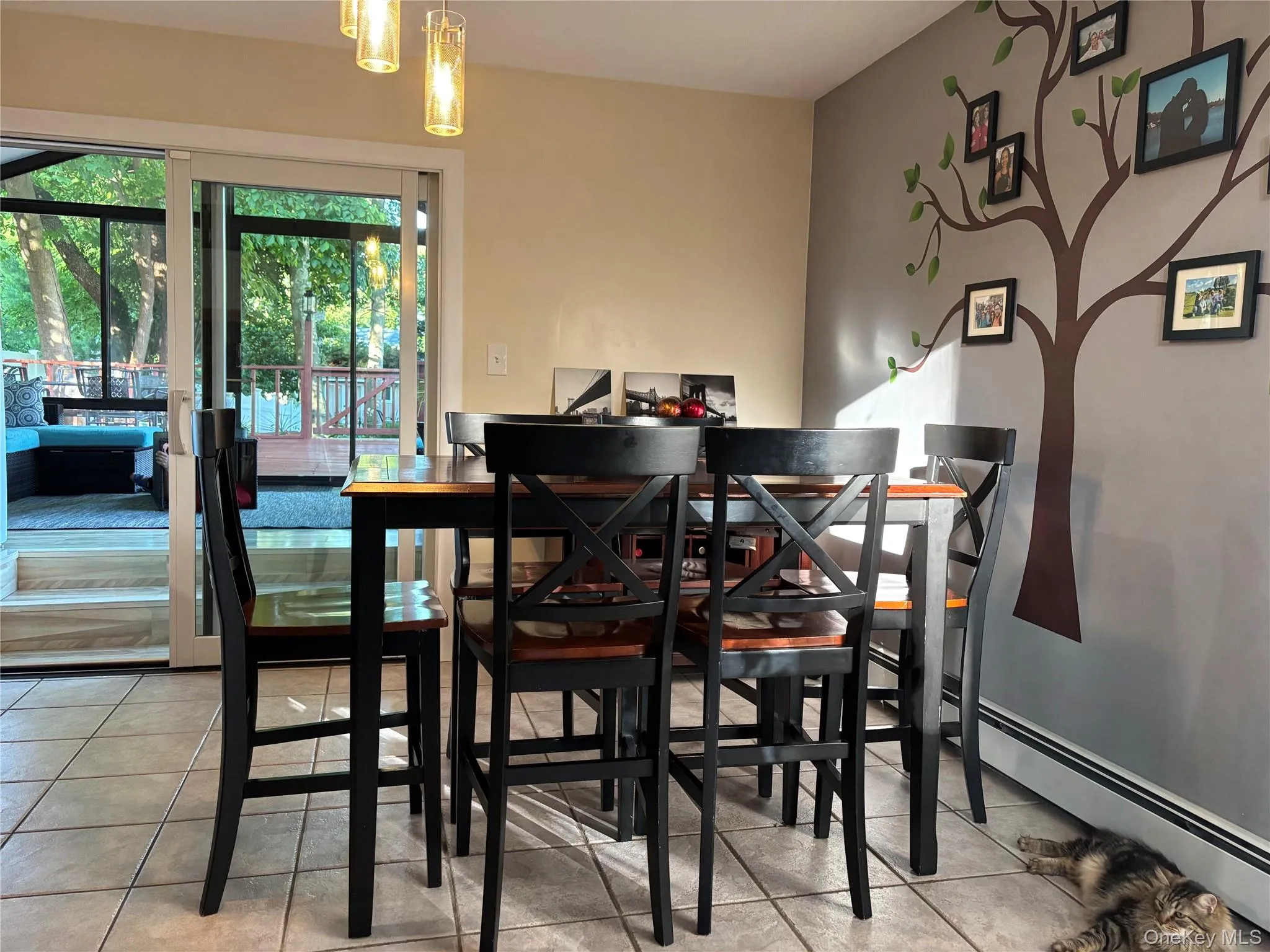 42 Bennett Avenue, Huntington, NY, 3 Bedrooms Bedrooms, 7 Rooms Rooms,2 BathroomsBathrooms,Residential,For Rent,Bennett,0,KEY1014657 42 Bennett Avenue, Huntington, NY, 3 Bedrooms Bedrooms, 7 Rooms Rooms,2 BathroomsBathrooms,Residential,For Rent,Bennett,0,KEY1014657