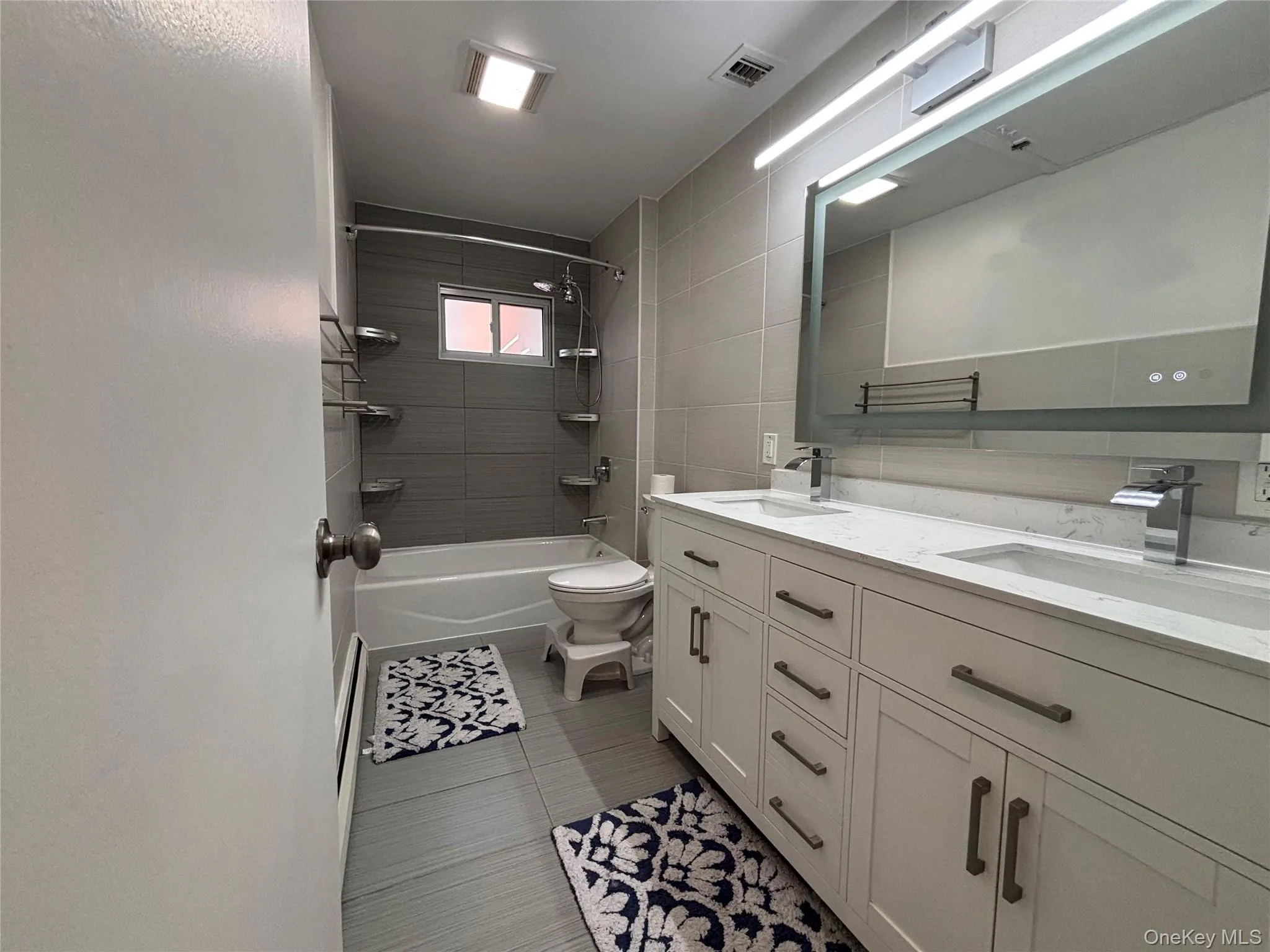 42 Bennett Avenue, Huntington, NY, 3 Bedrooms Bedrooms, 7 Rooms Rooms,2 BathroomsBathrooms,Residential,For Rent,Bennett,0,1014657 42 Bennett Avenue, Huntington, NY, 3 Bedrooms Bedrooms, 7 Rooms Rooms,2 BathroomsBathrooms,Residential,For Rent,Bennett,0,1014657