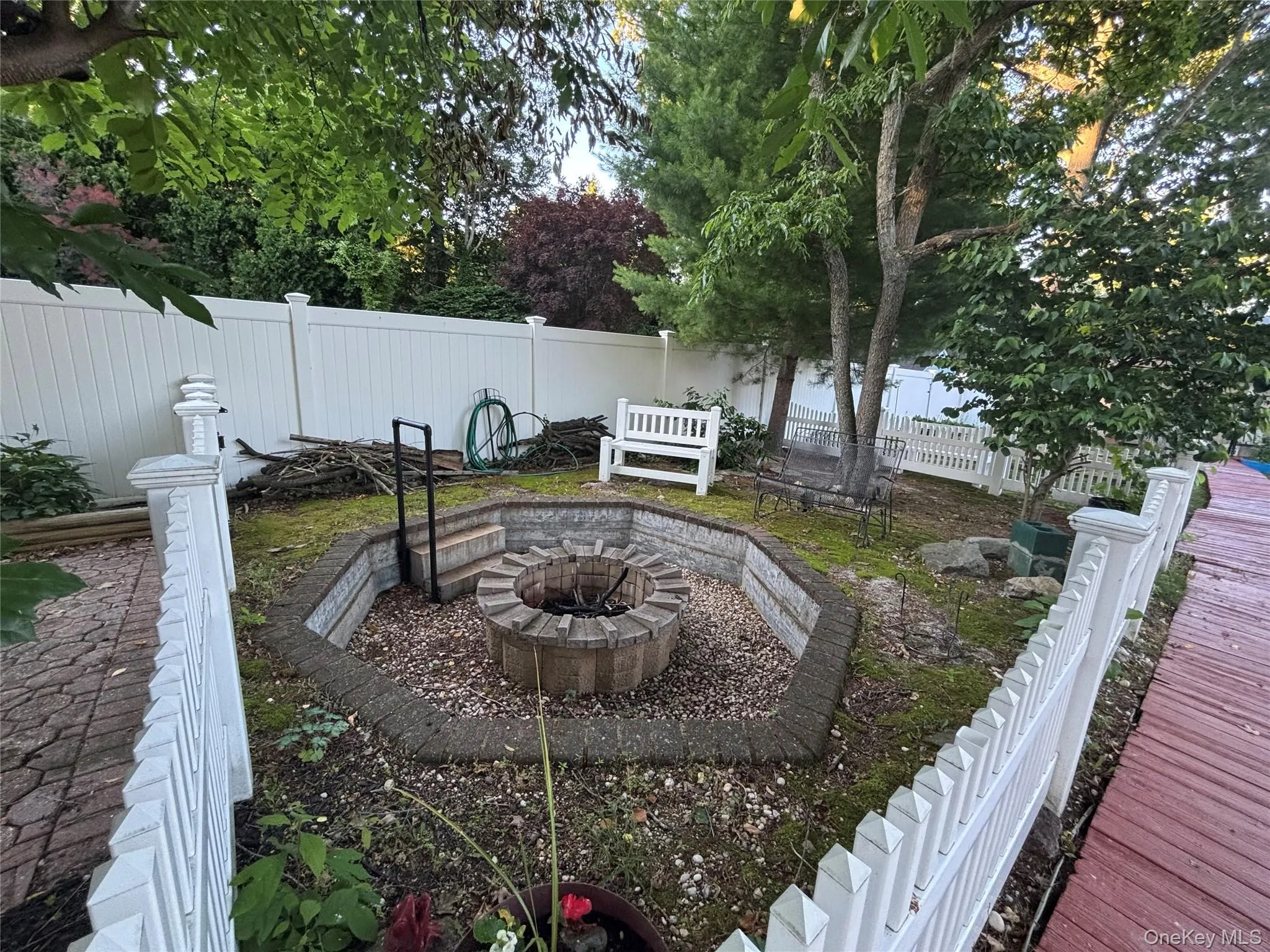 42 Bennett Avenue, Huntington, NY, 3 Bedrooms Bedrooms, 7 Rooms Rooms,2 BathroomsBathrooms,Residential,For Rent,Bennett,0,KEY1014657 42 Bennett Avenue, Huntington, NY, 3 Bedrooms Bedrooms, 7 Rooms Rooms,2 BathroomsBathrooms,Residential,For Rent,Bennett,0,KEY1014657