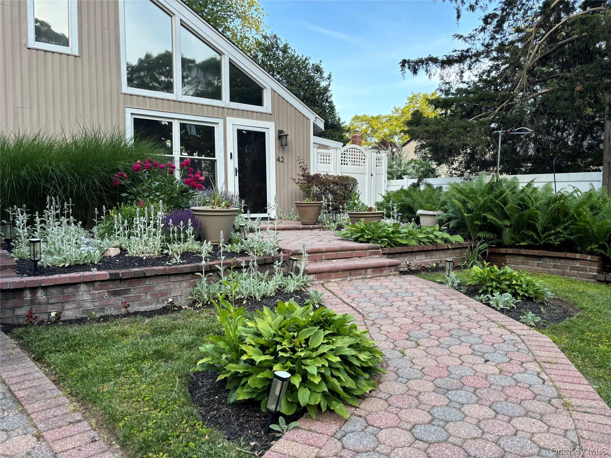 42 Bennett Avenue, Huntington, NY, 3 Bedrooms Bedrooms, 7 Rooms Rooms,2 BathroomsBathrooms,Residential,For Rent,Bennett,0,KEY1014657 42 Bennett Avenue, Huntington, NY, 3 Bedrooms Bedrooms, 7 Rooms Rooms,2 BathroomsBathrooms,Residential,For Rent,Bennett,0,KEY1014657