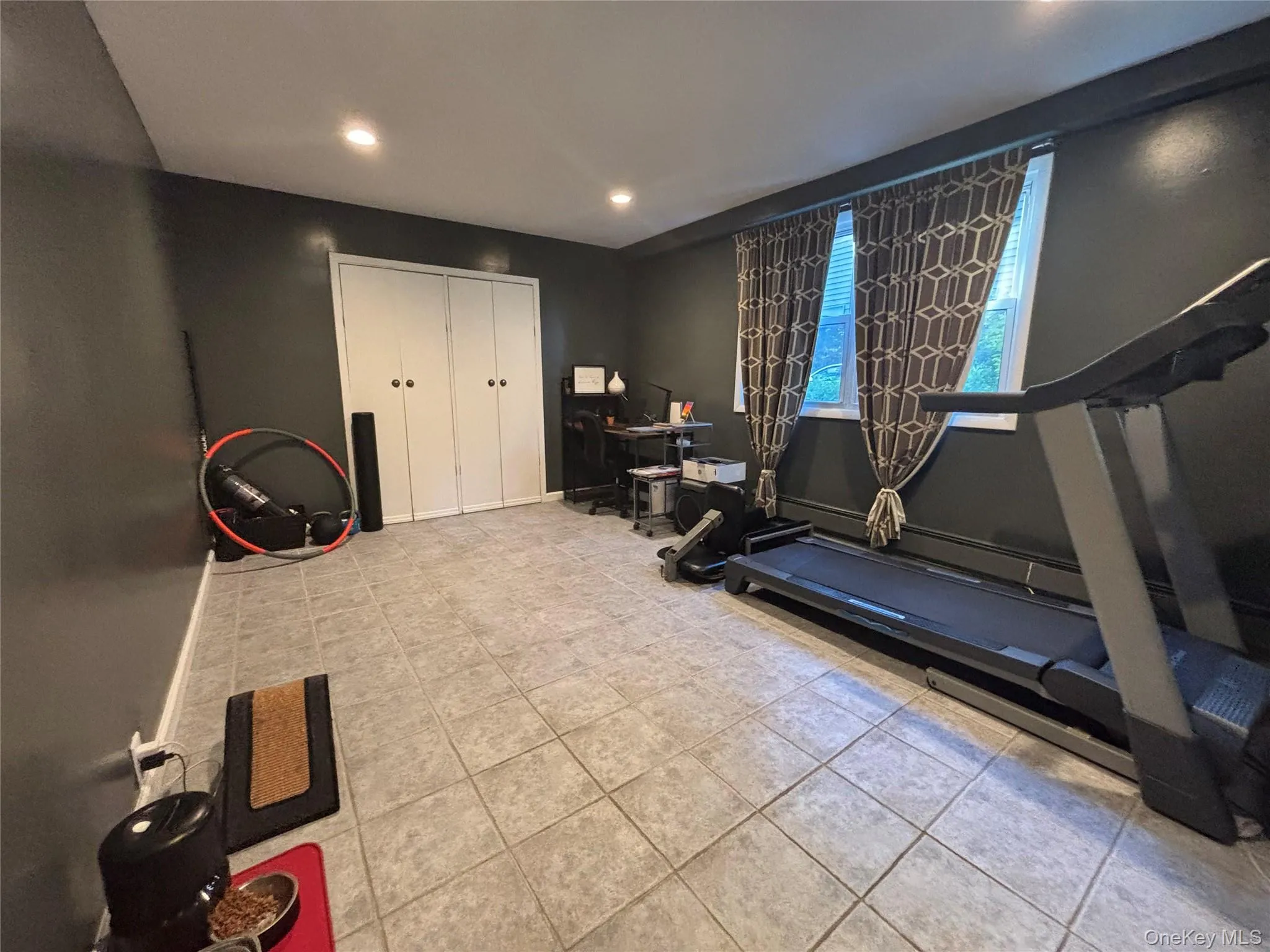 42 Bennett Avenue, Huntington, NY, 3 Bedrooms Bedrooms, 7 Rooms Rooms,2 BathroomsBathrooms,Residential,For Rent,Bennett,0,KEY1014657 42 Bennett Avenue, Huntington, NY, 3 Bedrooms Bedrooms, 7 Rooms Rooms,2 BathroomsBathrooms,Residential,For Rent,Bennett,0,KEY1014657