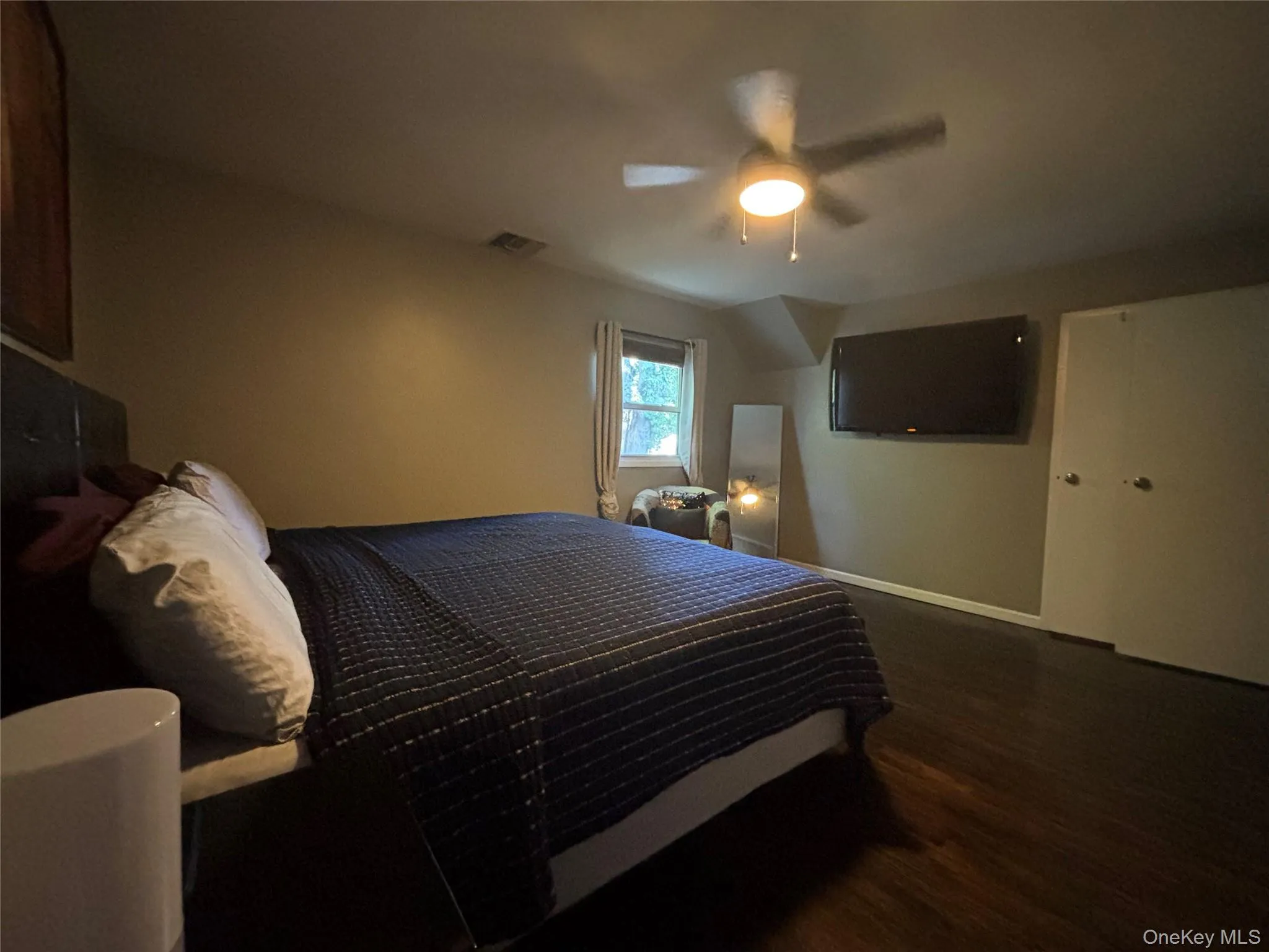 42 Bennett Avenue, Huntington, NY, 3 Bedrooms Bedrooms, 7 Rooms Rooms,2 BathroomsBathrooms,Residential,For Rent,Bennett,0,KEY1014657 42 Bennett Avenue, Huntington, NY, 3 Bedrooms Bedrooms, 7 Rooms Rooms,2 BathroomsBathrooms,Residential,For Rent,Bennett,0,KEY1014657