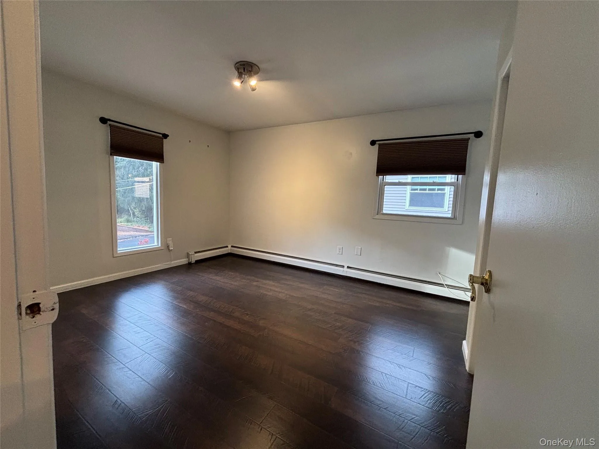 42 Bennett Avenue, Huntington, NY, 3 Bedrooms Bedrooms, 7 Rooms Rooms,2 BathroomsBathrooms,Residential,For Rent,Bennett,0,1014657 42 Bennett Avenue, Huntington, NY, 3 Bedrooms Bedrooms, 7 Rooms Rooms,2 BathroomsBathrooms,Residential,For Rent,Bennett,0,1014657