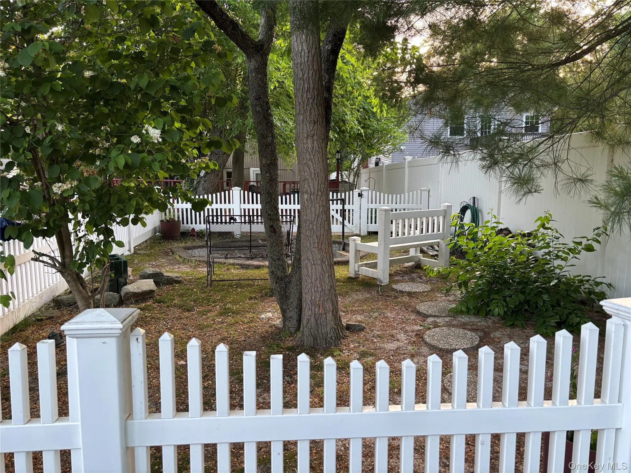 42 Bennett Avenue, Huntington, NY, 3 Bedrooms Bedrooms, 7 Rooms Rooms,2 BathroomsBathrooms,Residential,For Rent,Bennett,0,1014657 42 Bennett Avenue, Huntington, NY, 3 Bedrooms Bedrooms, 7 Rooms Rooms,2 BathroomsBathrooms,Residential,For Rent,Bennett,0,1014657
