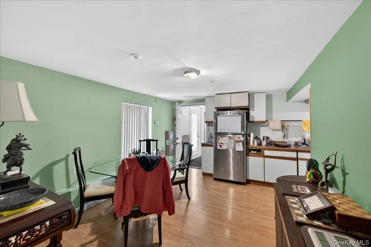 52 Victory Avenue, Brookhaven, NY, 8 Bedrooms Bedrooms, 18 Rooms Rooms,5 BathroomsBathrooms,Residential,For Rent,Victory,0,1014660 52 Victory Avenue, Brookhaven, NY, 8 Bedrooms Bedrooms, 18 Rooms Rooms,5 BathroomsBathrooms,Residential,For Rent,Victory,0,1014660