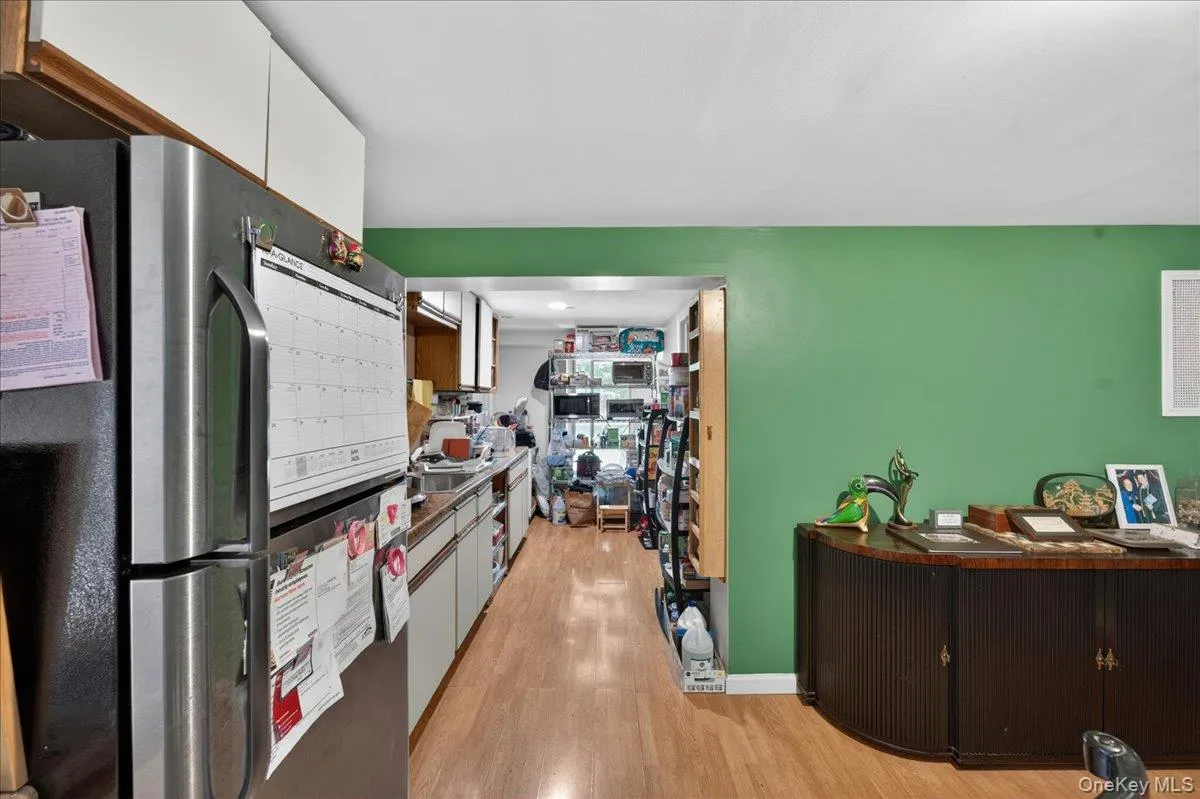52 Victory Avenue, Brookhaven, NY, 8 Bedrooms Bedrooms, 18 Rooms Rooms,5 BathroomsBathrooms,Residential,For Rent,Victory,0,1014660 52 Victory Avenue, Brookhaven, NY, 8 Bedrooms Bedrooms, 18 Rooms Rooms,5 BathroomsBathrooms,Residential,For Rent,Victory,0,1014660