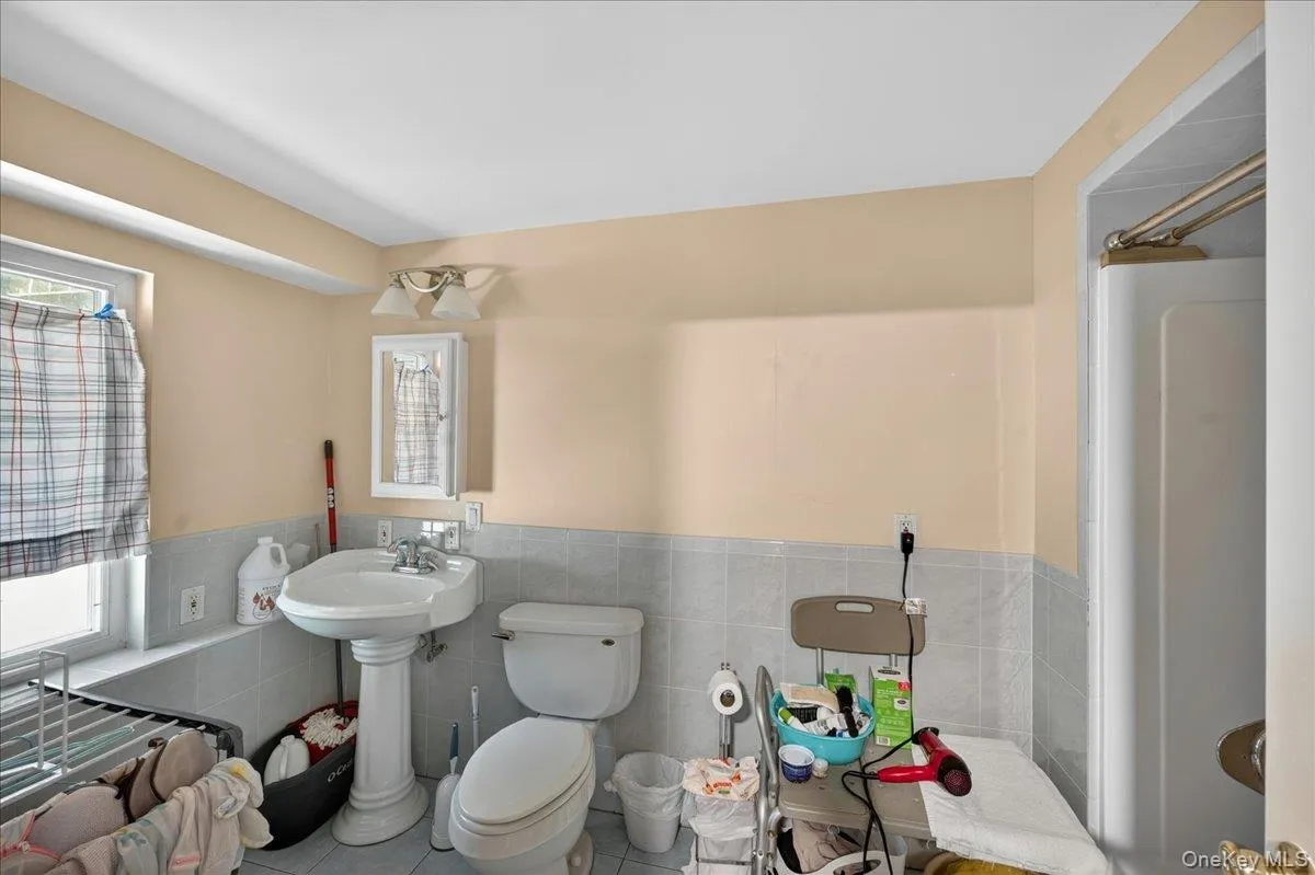 52 Victory Avenue, Brookhaven, NY, 8 Bedrooms Bedrooms, 18 Rooms Rooms,5 BathroomsBathrooms,Residential,For Rent,Victory,0,1014660 52 Victory Avenue, Brookhaven, NY, 8 Bedrooms Bedrooms, 18 Rooms Rooms,5 BathroomsBathrooms,Residential,For Rent,Victory,0,1014660
