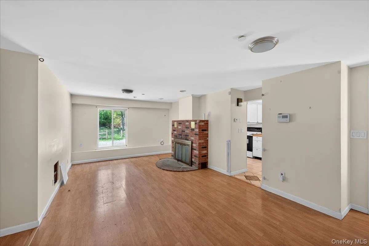 52 Victory Avenue, Brookhaven, NY, 8 Bedrooms Bedrooms, 18 Rooms Rooms,5 BathroomsBathrooms,Residential,For Rent,Victory,0,1014660 52 Victory Avenue, Brookhaven, NY, 8 Bedrooms Bedrooms, 18 Rooms Rooms,5 BathroomsBathrooms,Residential,For Rent,Victory,0,1014660