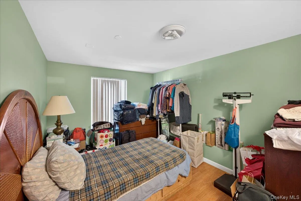 52 Victory Avenue, Brookhaven, NY, 8 Bedrooms Bedrooms, 18 Rooms Rooms,5 BathroomsBathrooms,Residential,For Rent,Victory,0,1014660 52 Victory Avenue, Brookhaven, NY, 8 Bedrooms Bedrooms, 18 Rooms Rooms,5 BathroomsBathrooms,Residential,For Rent,Victory,0,1014660