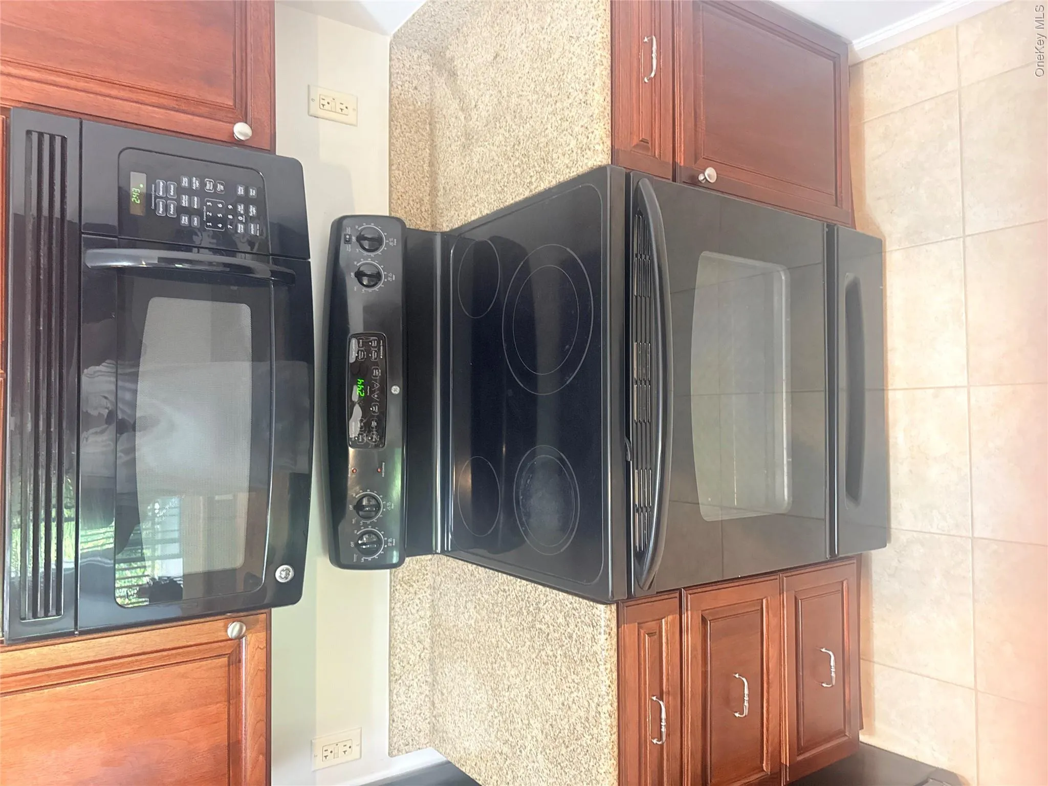 935 Tower Ridge Circle, Middletown, NY, 1 Bedroom Bedrooms, 4 Rooms Rooms,1 BathroomBathrooms,Residential Lease,For Rent,Tower Ridge,0,1014662 935 Tower Ridge Circle, Middletown, NY, 1 Bedroom Bedrooms, 4 Rooms Rooms,1 BathroomBathrooms,Residential Lease,For Rent,Tower Ridge,0,1014662