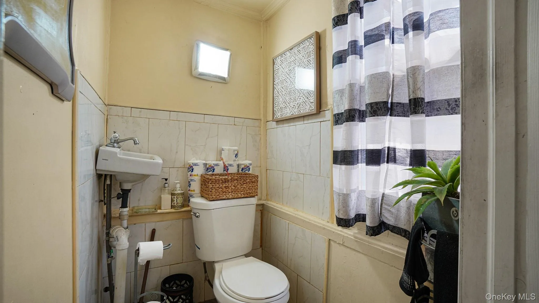 11736 196th Street, New York, NY, 3 Bedrooms Bedrooms, 3 Rooms Rooms,2 BathroomsBathrooms,Residential,For Rent,196th,0,1014663 11736 196th Street, New York, NY, 3 Bedrooms Bedrooms, 3 Rooms Rooms,2 BathroomsBathrooms,Residential,For Rent,196th,0,1014663