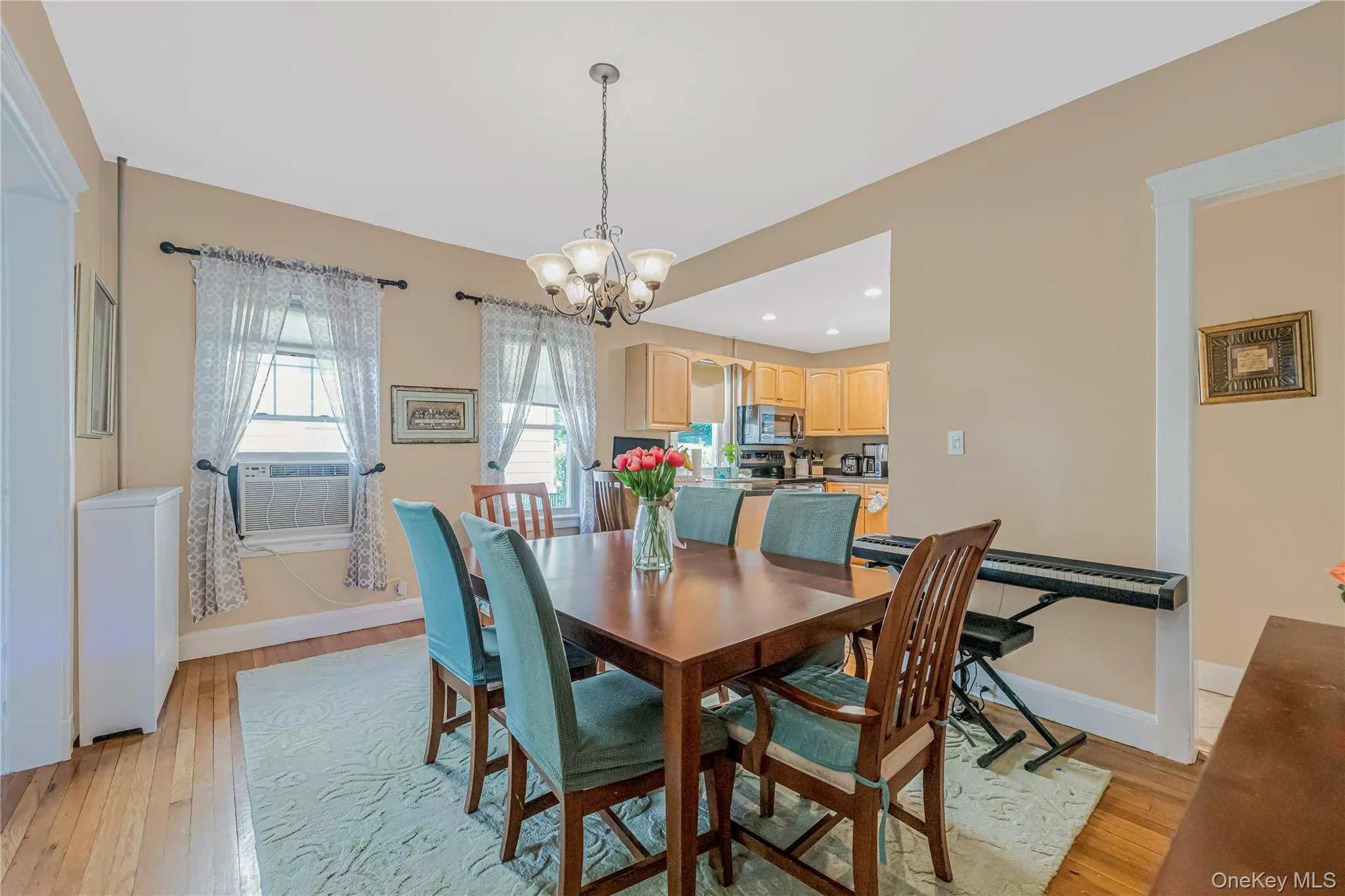 206 Midland Avenue, Eastchester, NY, 3 Bedrooms Bedrooms, 8 Rooms Rooms,1 BathroomBathrooms,Residential,For Rent,Midland,0,1014666 206 Midland Avenue, Eastchester, NY, 3 Bedrooms Bedrooms, 8 Rooms Rooms,1 BathroomBathrooms,Residential,For Rent,Midland,0,1014666
