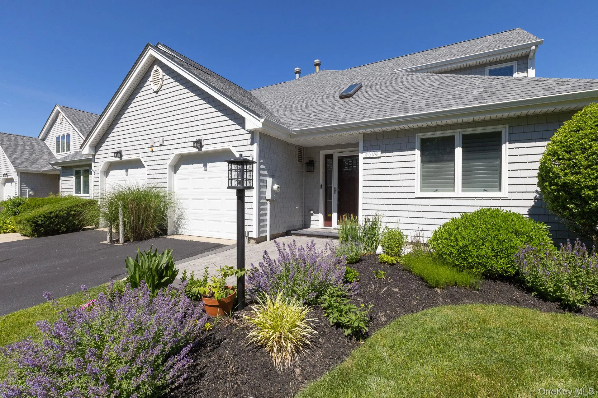 Vibrant Landscaping Vibrant Landscaping