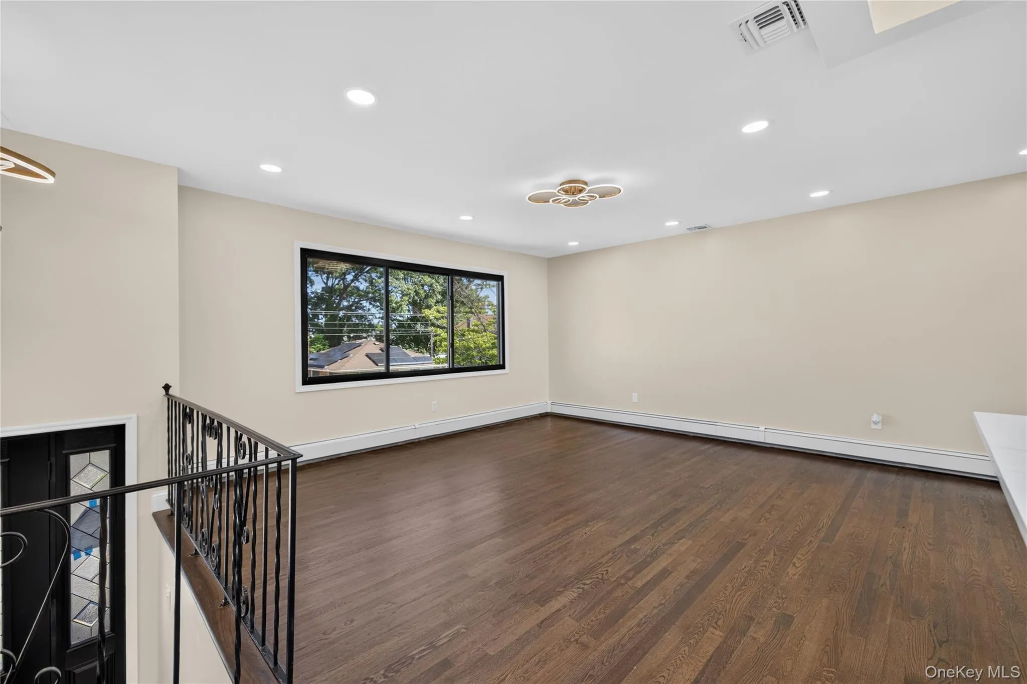115 Arthur Avenue, Hempstead, NY, 4 Bedrooms Bedrooms, 8 Rooms Rooms,3 BathroomsBathrooms,Residential,For Rent,Arthur,0,1014668 115 Arthur Avenue, Hempstead, NY, 4 Bedrooms Bedrooms, 8 Rooms Rooms,3 BathroomsBathrooms,Residential,For Rent,Arthur,0,1014668
