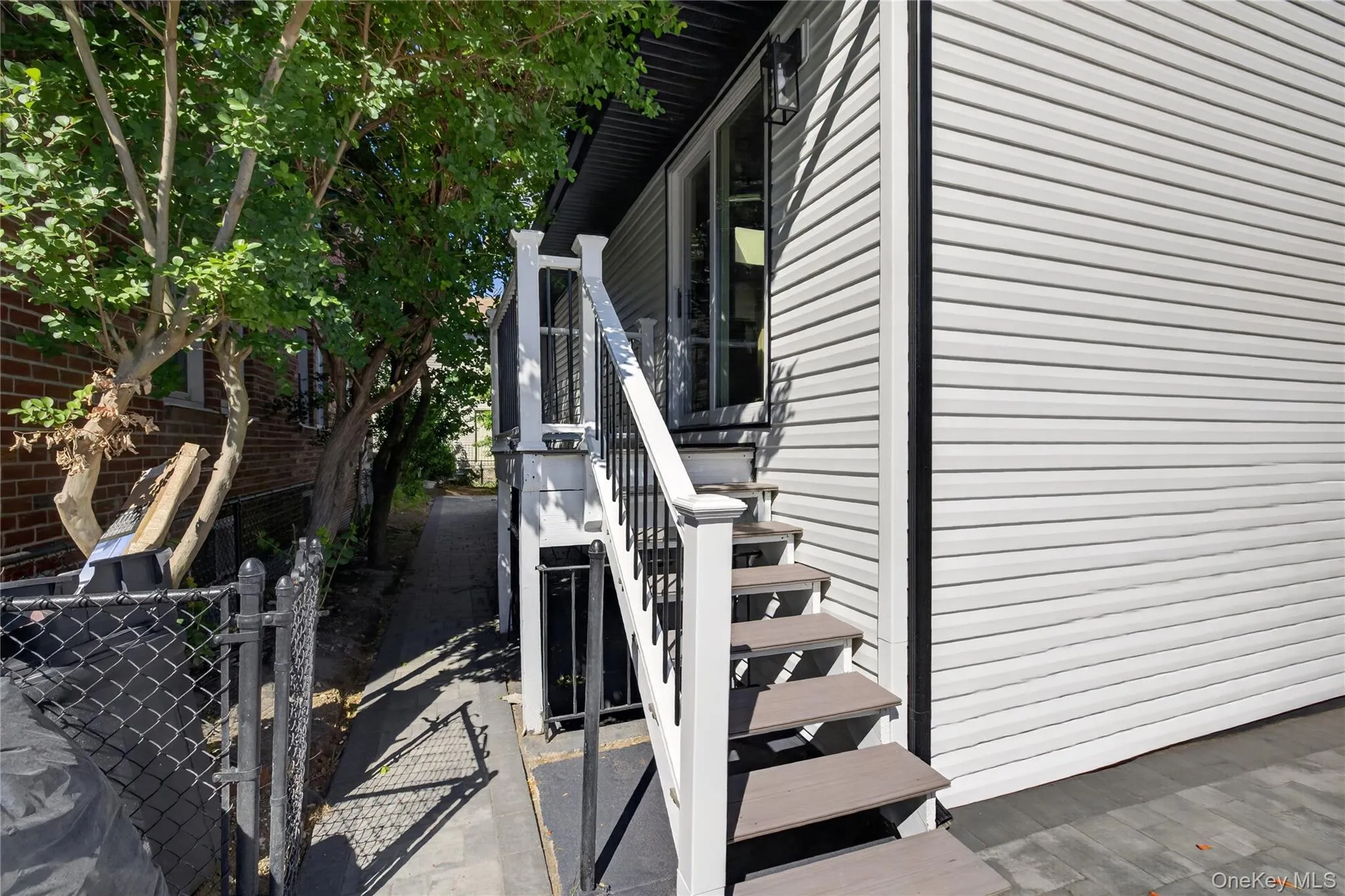 115 Arthur Avenue, Hempstead, NY, 4 Bedrooms Bedrooms, 8 Rooms Rooms,3 BathroomsBathrooms,Residential,For Rent,Arthur,0,1014668 115 Arthur Avenue, Hempstead, NY, 4 Bedrooms Bedrooms, 8 Rooms Rooms,3 BathroomsBathrooms,Residential,For Rent,Arthur,0,1014668