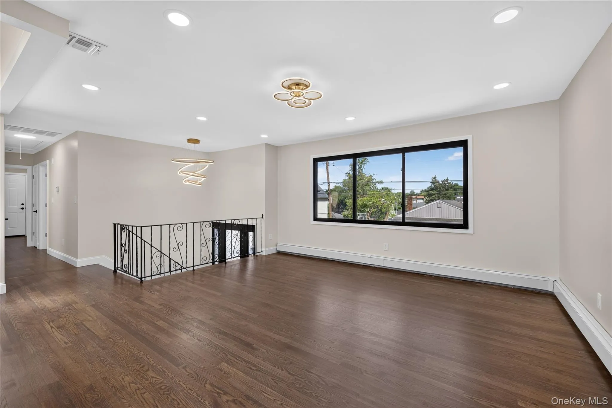 115 Arthur Avenue, Hempstead, NY, 4 Bedrooms Bedrooms, 8 Rooms Rooms,3 BathroomsBathrooms,Residential,For Rent,Arthur,0,1014668 115 Arthur Avenue, Hempstead, NY, 4 Bedrooms Bedrooms, 8 Rooms Rooms,3 BathroomsBathrooms,Residential,For Rent,Arthur,0,1014668