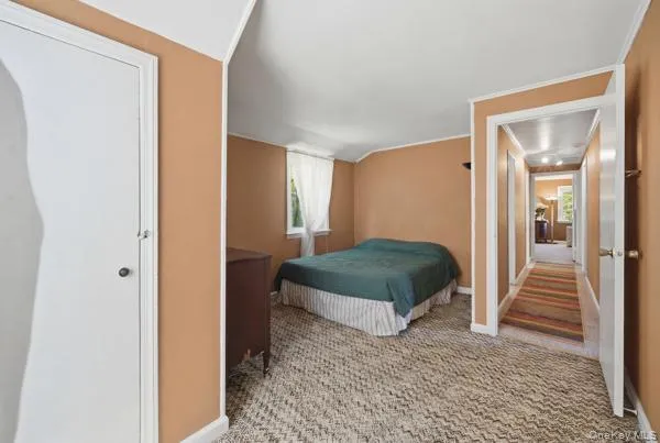 458 N Magee Street, Southampton, New York 11968